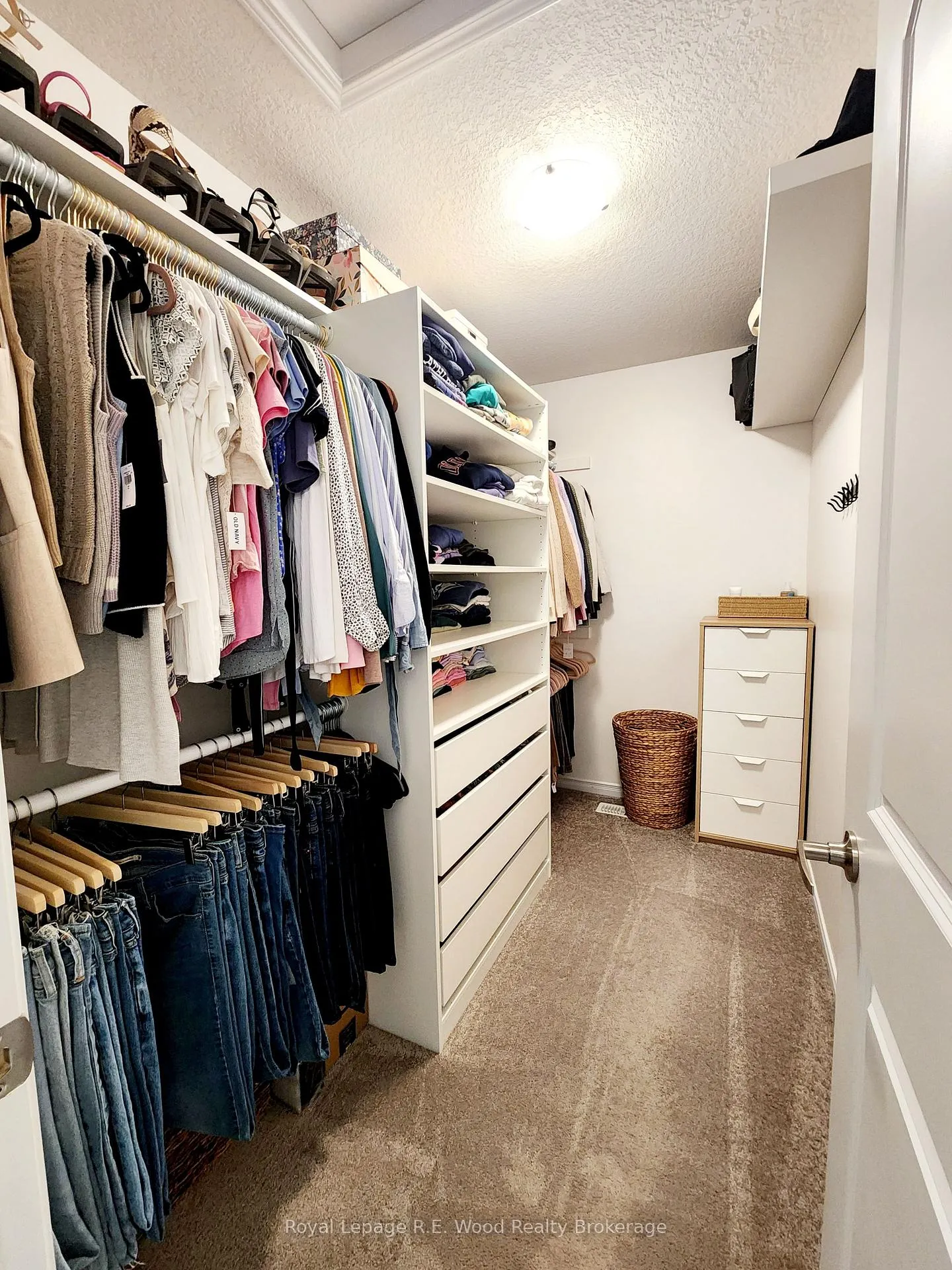 Photo 23 of 93 Cactus Crescent, Hamilton, Stoney Creek Mountain — HOMEH