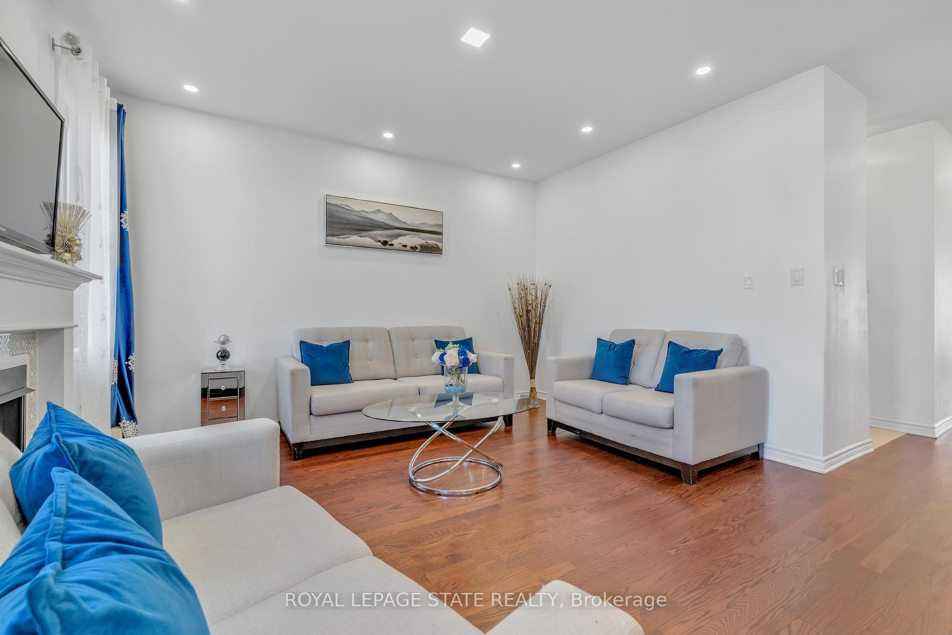 Photo 12 of 1519 Farmstead Drive, Milton, Ford — HOMEH
