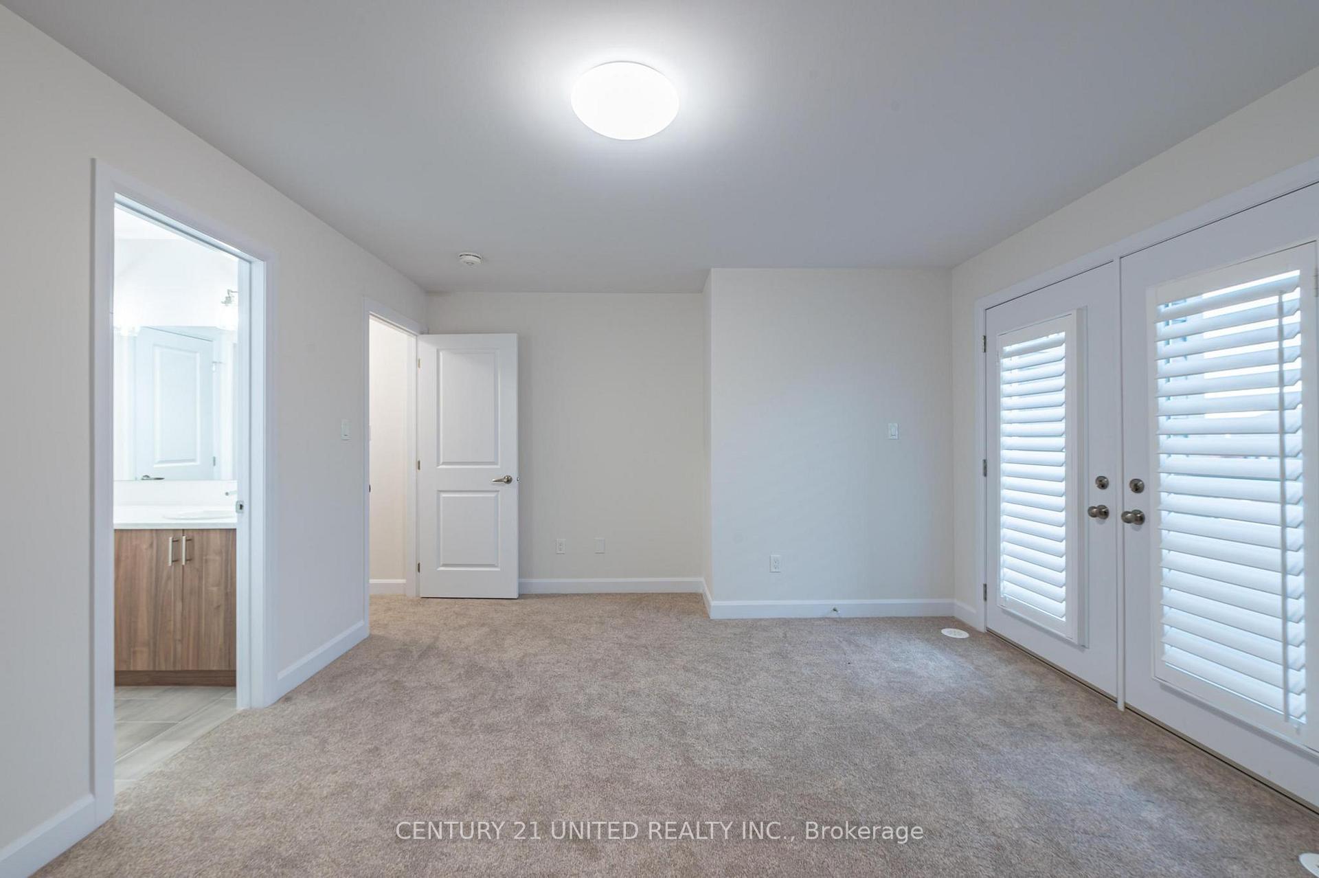 Photo 35 of 323 Mullighan Gardens, Peterborough, Monaghan Ward 2 — HOMEH