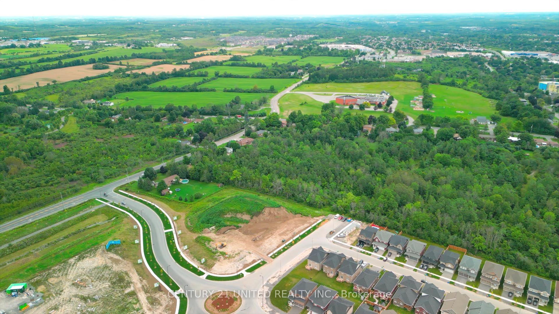 Photo 40 of 323 Mullighan Gardens, Peterborough, Monaghan Ward 2 — HOMEH