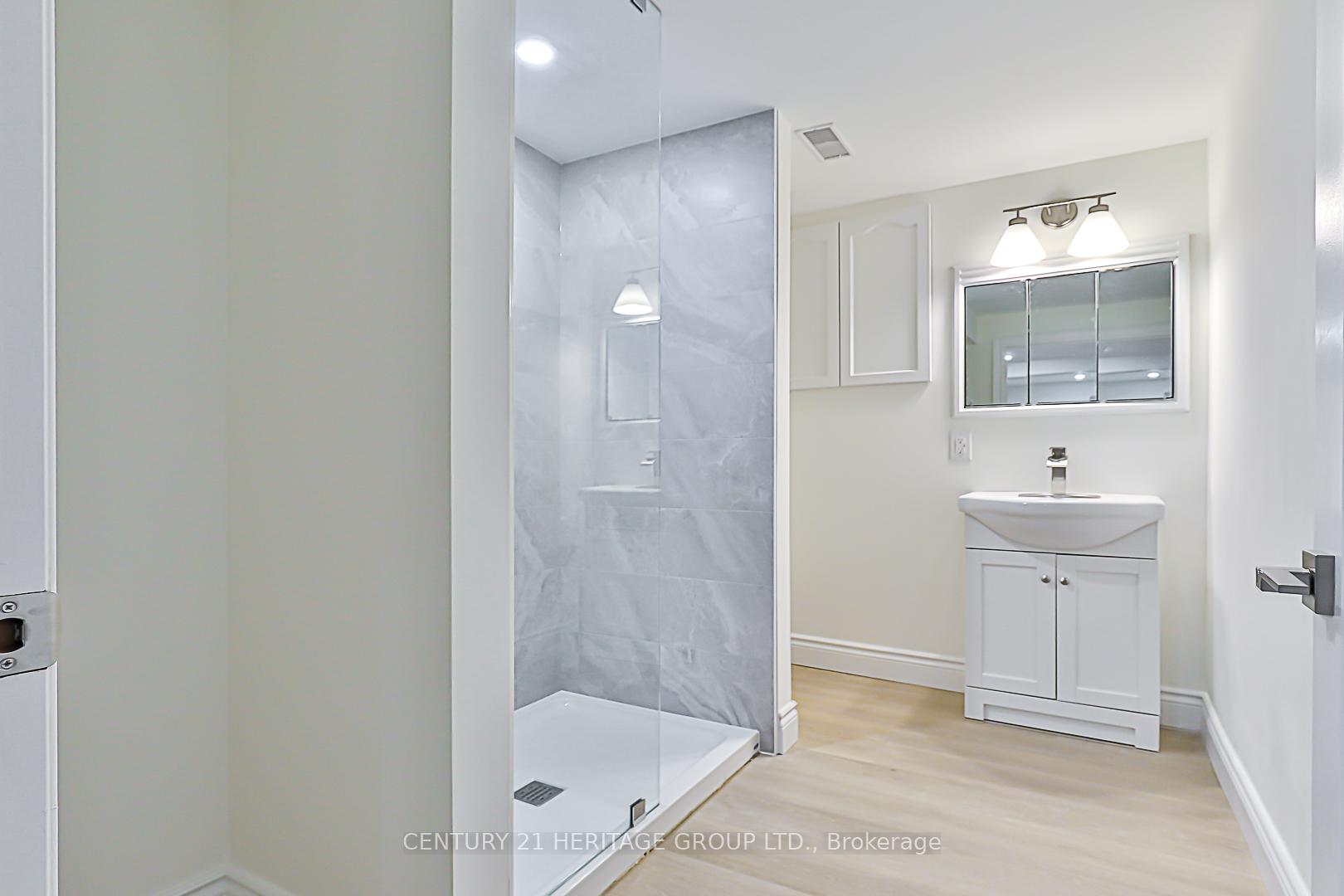 Photo 37 of 35 Buchanan Crescent, Aurora, Aurora Village — HOMEH