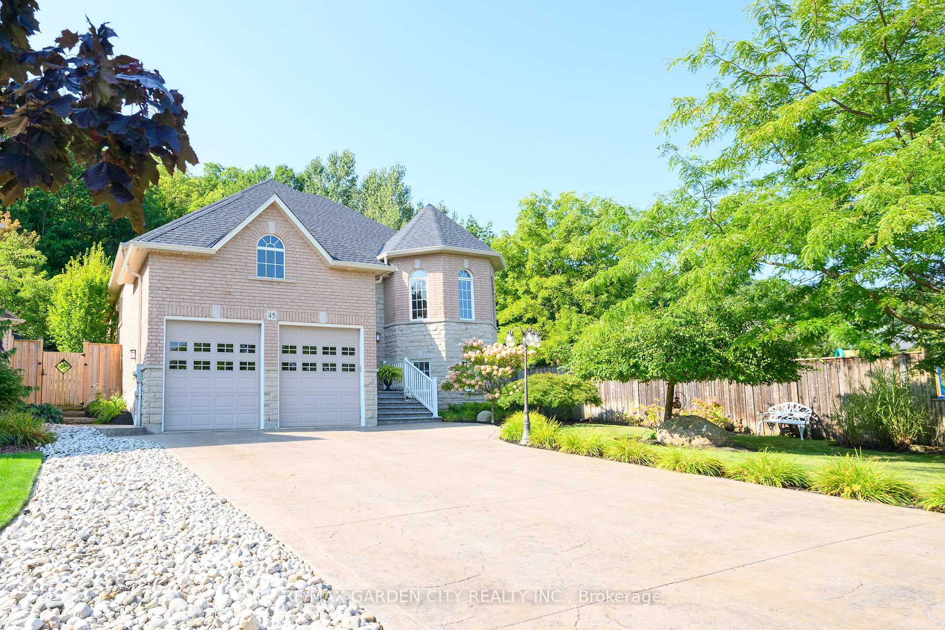 Photo 12 of 45 Bell Avenue, Grimsby, Grimsby East — HOMEH