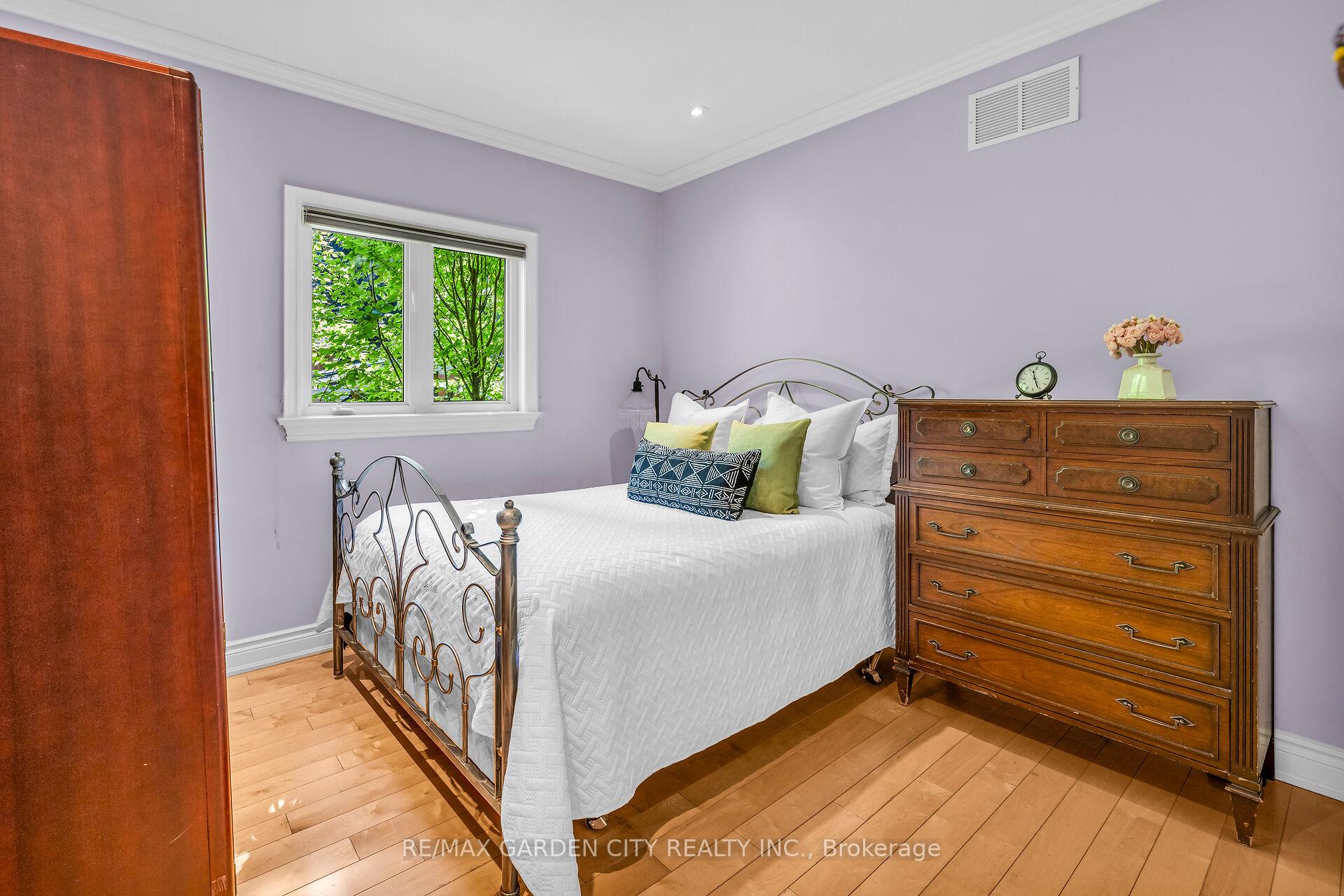 Photo 24 of 45 Bell Avenue, Grimsby, Grimsby East — HOMEH