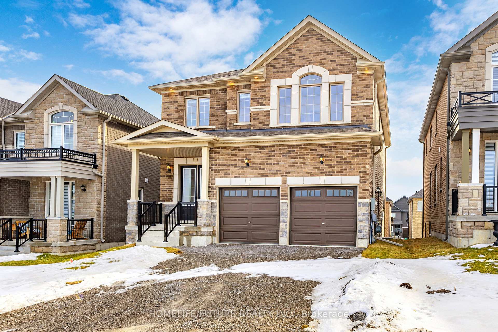 Photo 2 of 229 O'Neil Street, Peterborough, Monaghan Ward 2 — HOMEH