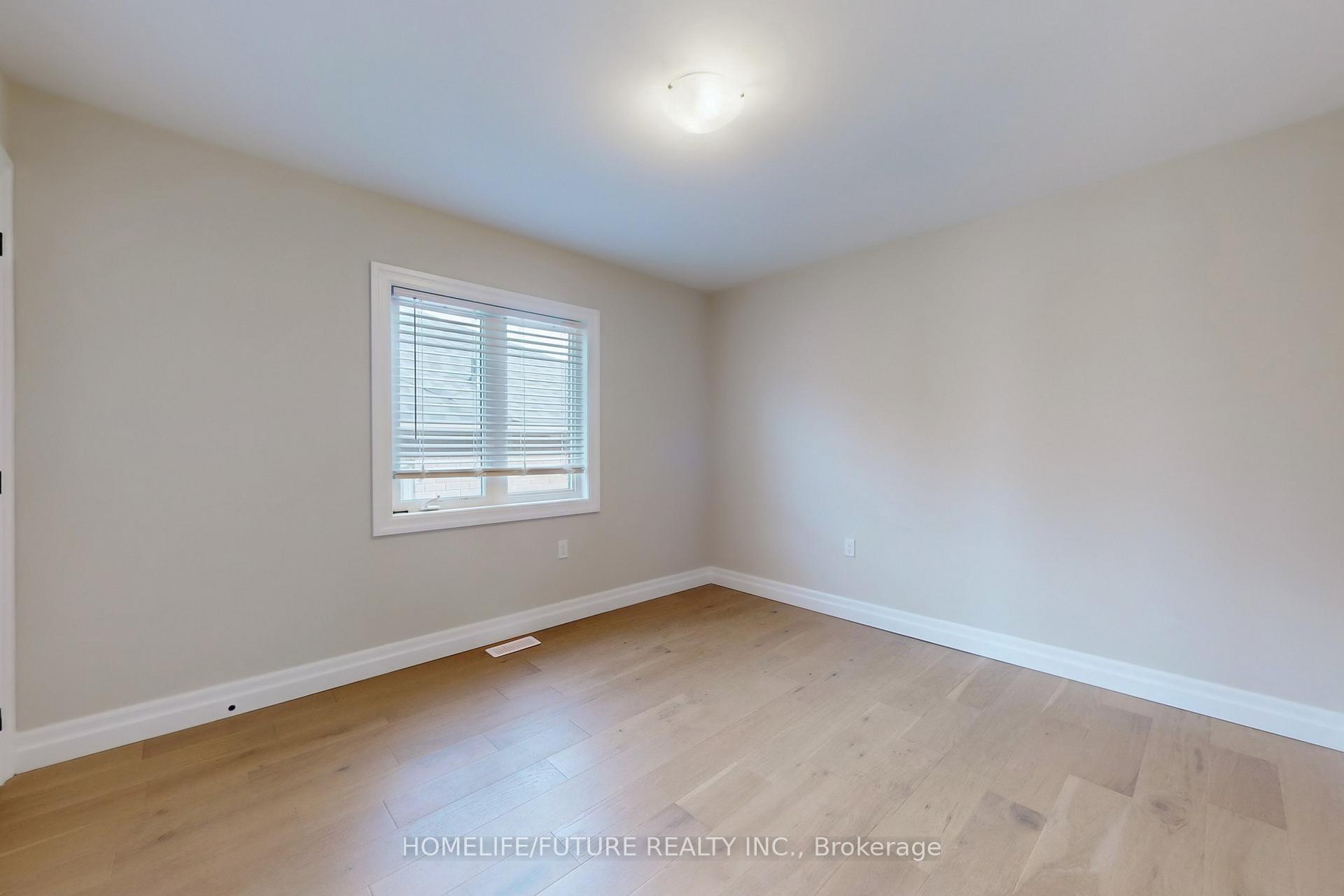 Photo 20 of 229 O'Neil Street, Peterborough, Monaghan Ward 2 — HOMEH
