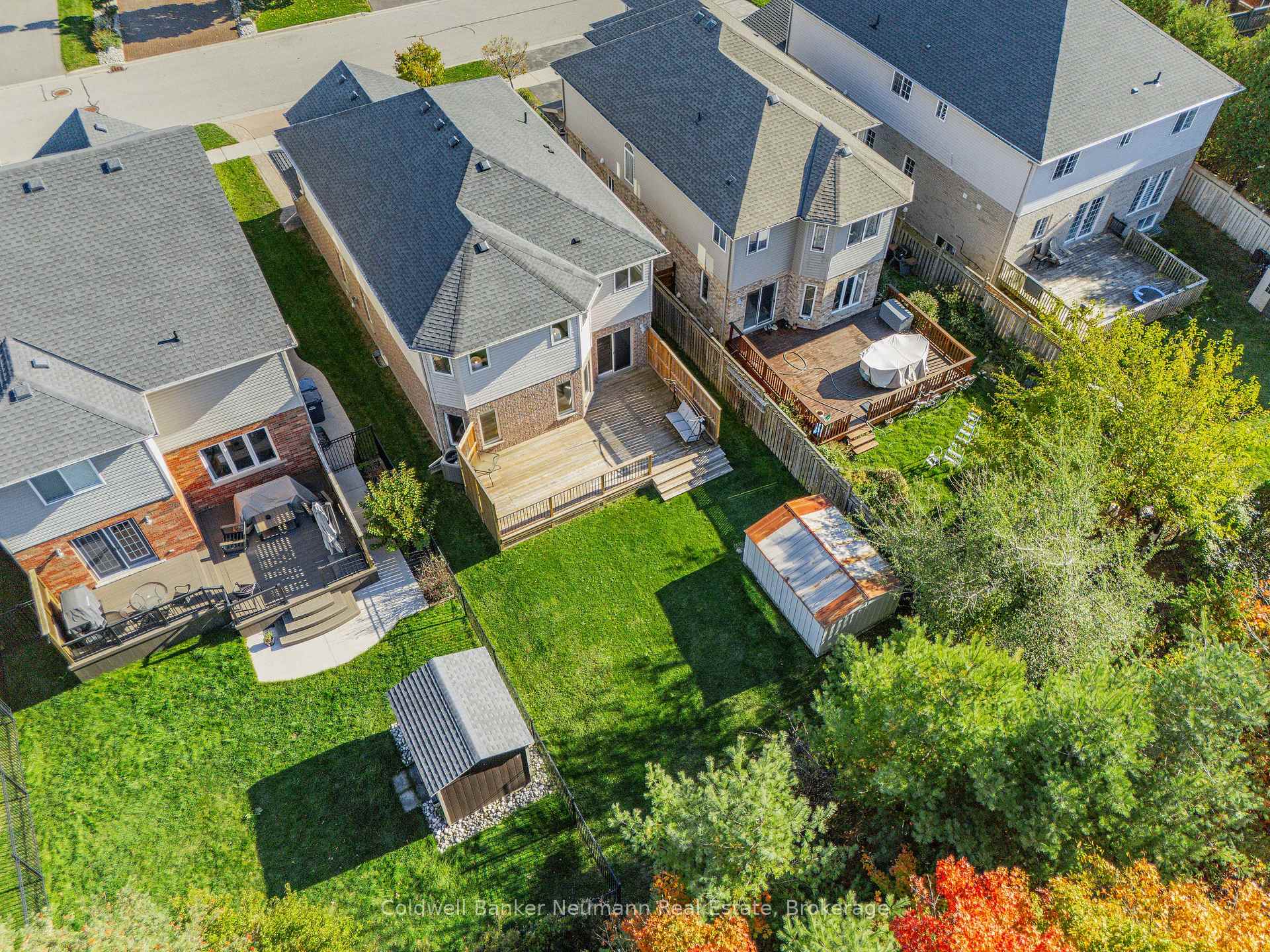 Photo 2 of 42 Mcarthur Drive, Guelph, Pineridge/Westminster Woods — HOMEH