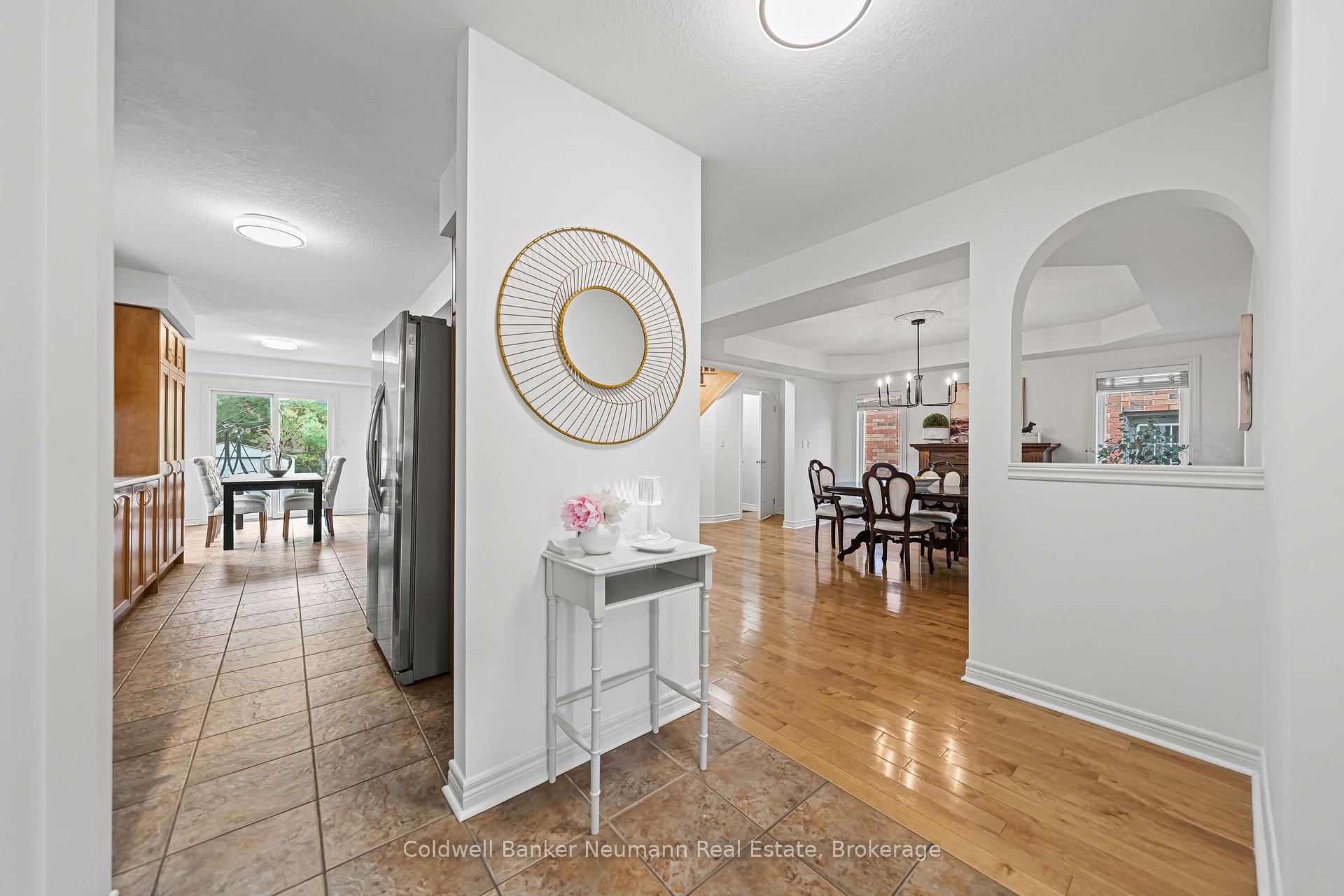 Photo 9 of 42 Mcarthur Drive, Guelph, Pineridge/Westminster Woods — HOMEH
