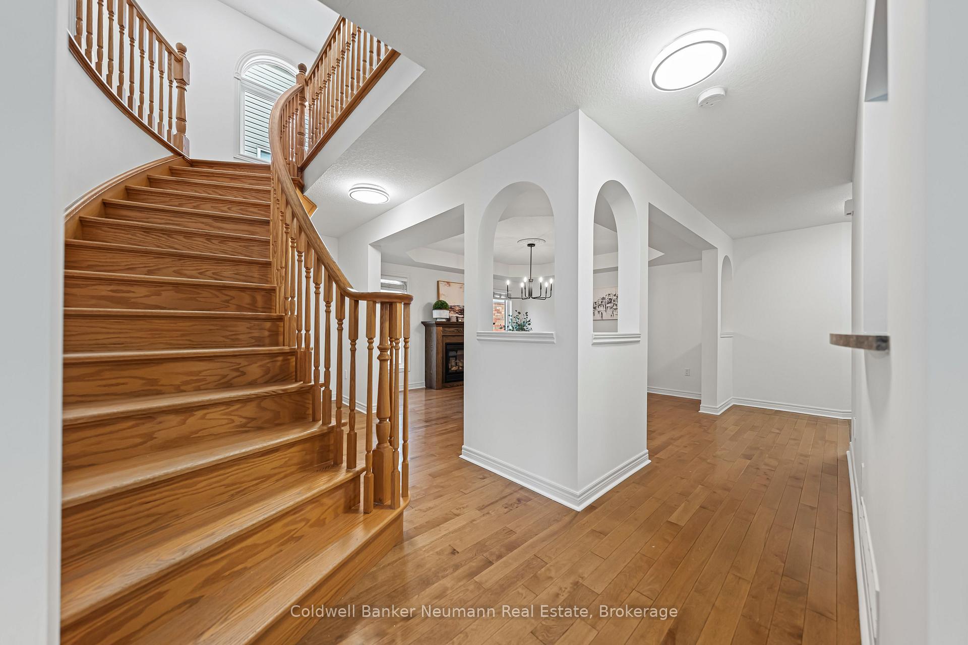 Photo 22 of 42 Mcarthur Drive, Guelph, Pineridge/Westminster Woods — HOMEH