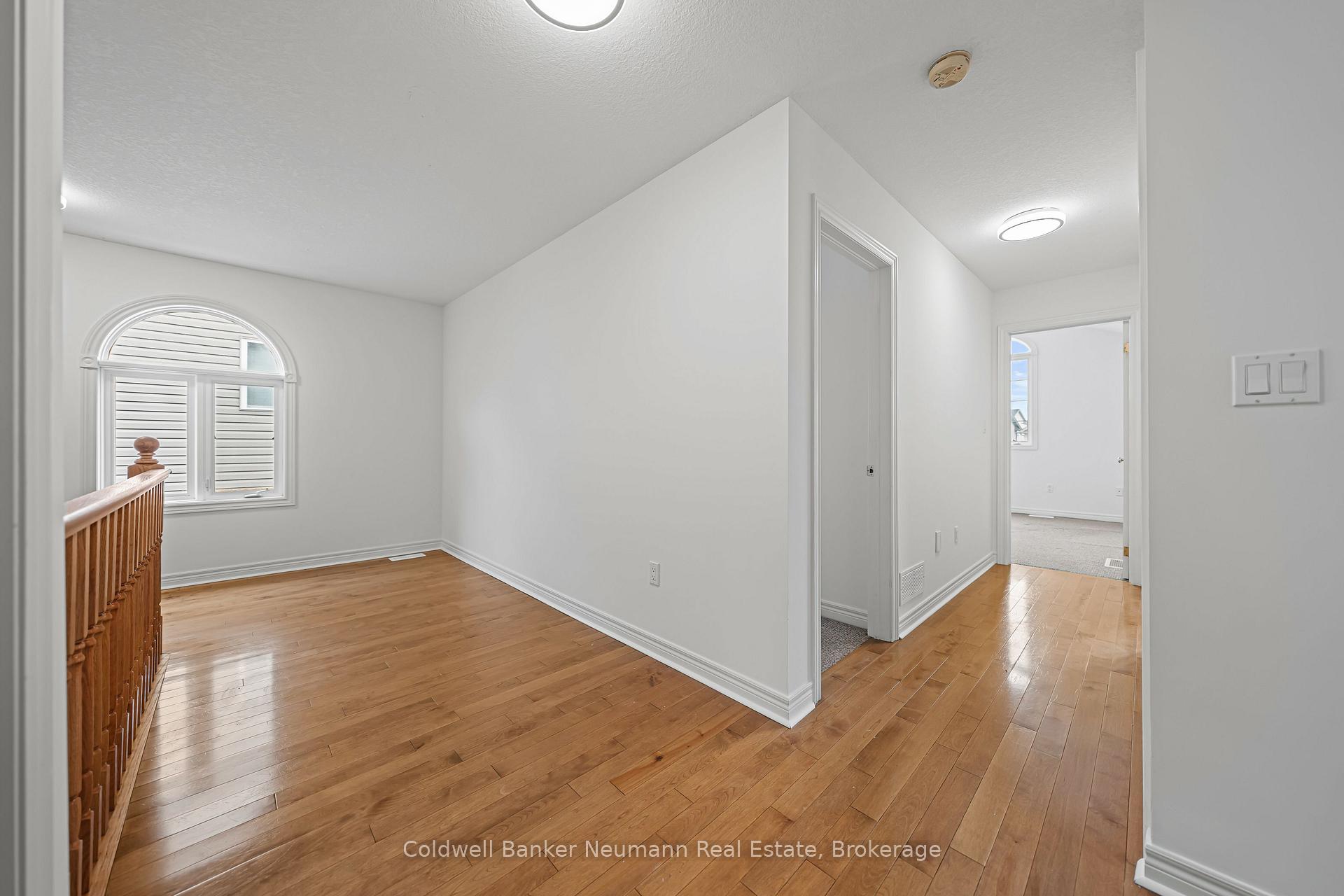 Photo 28 of 42 Mcarthur Drive, Guelph, Pineridge/Westminster Woods — HOMEH