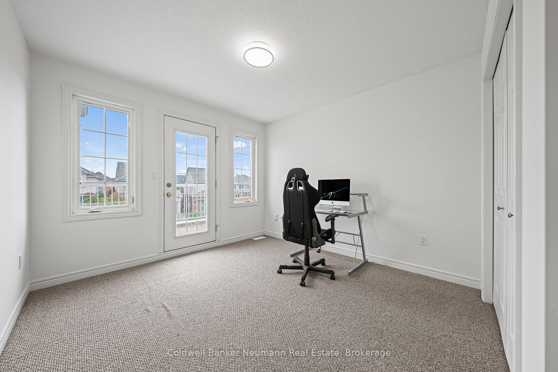 Photo 31 of 42 Mcarthur Drive, Guelph, Pineridge/Westminster Woods — HOMEH