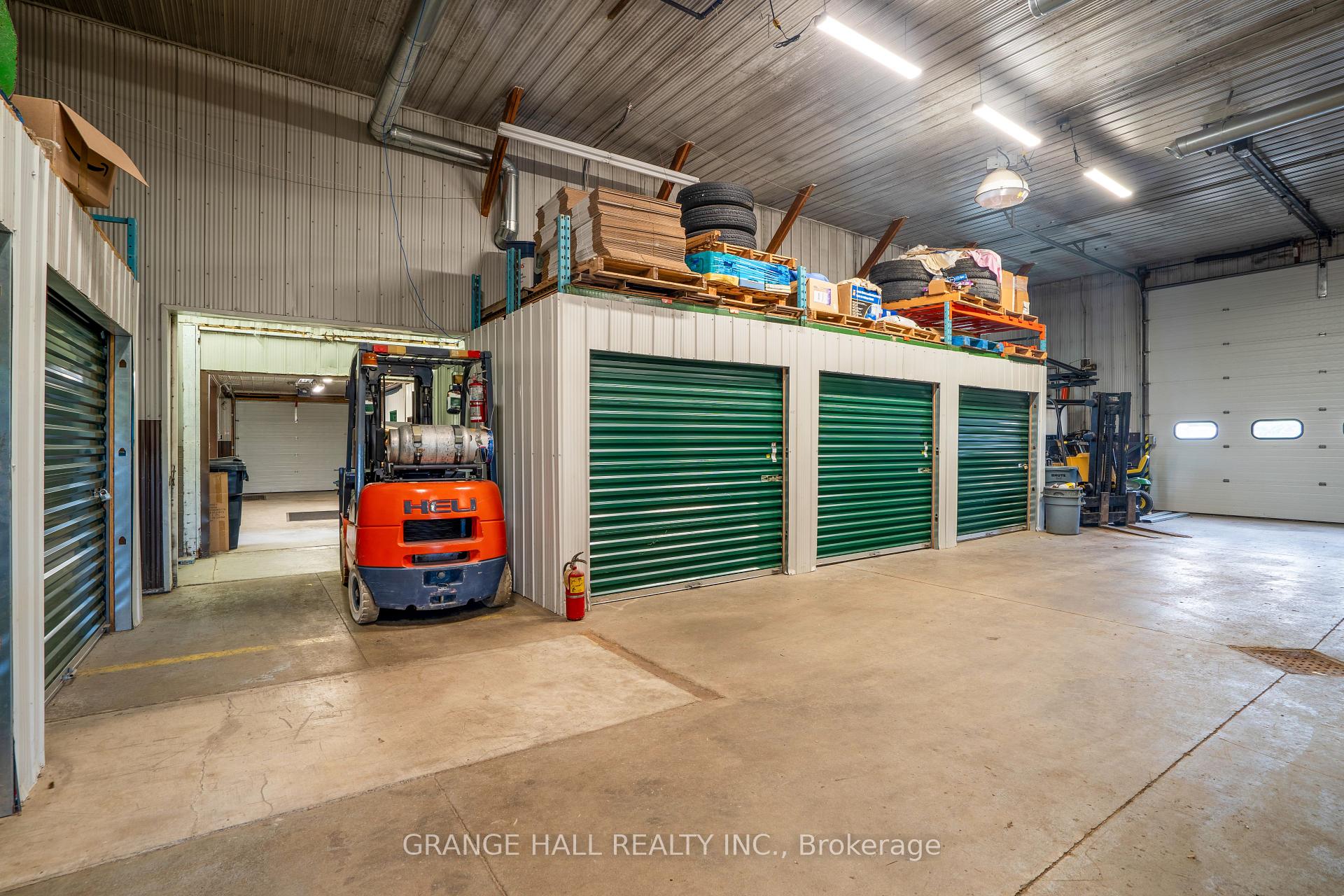 Photo 9 of 545 Main Street W, Grimsby, Grimsby West — HOMEH