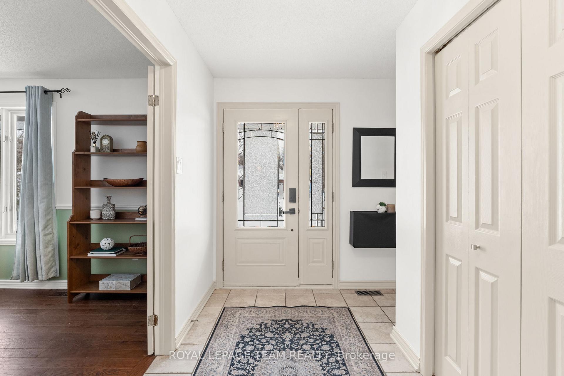 Photo 4 of 3377 Bramble Lane, Ottawa, Osgoode — HOMEH