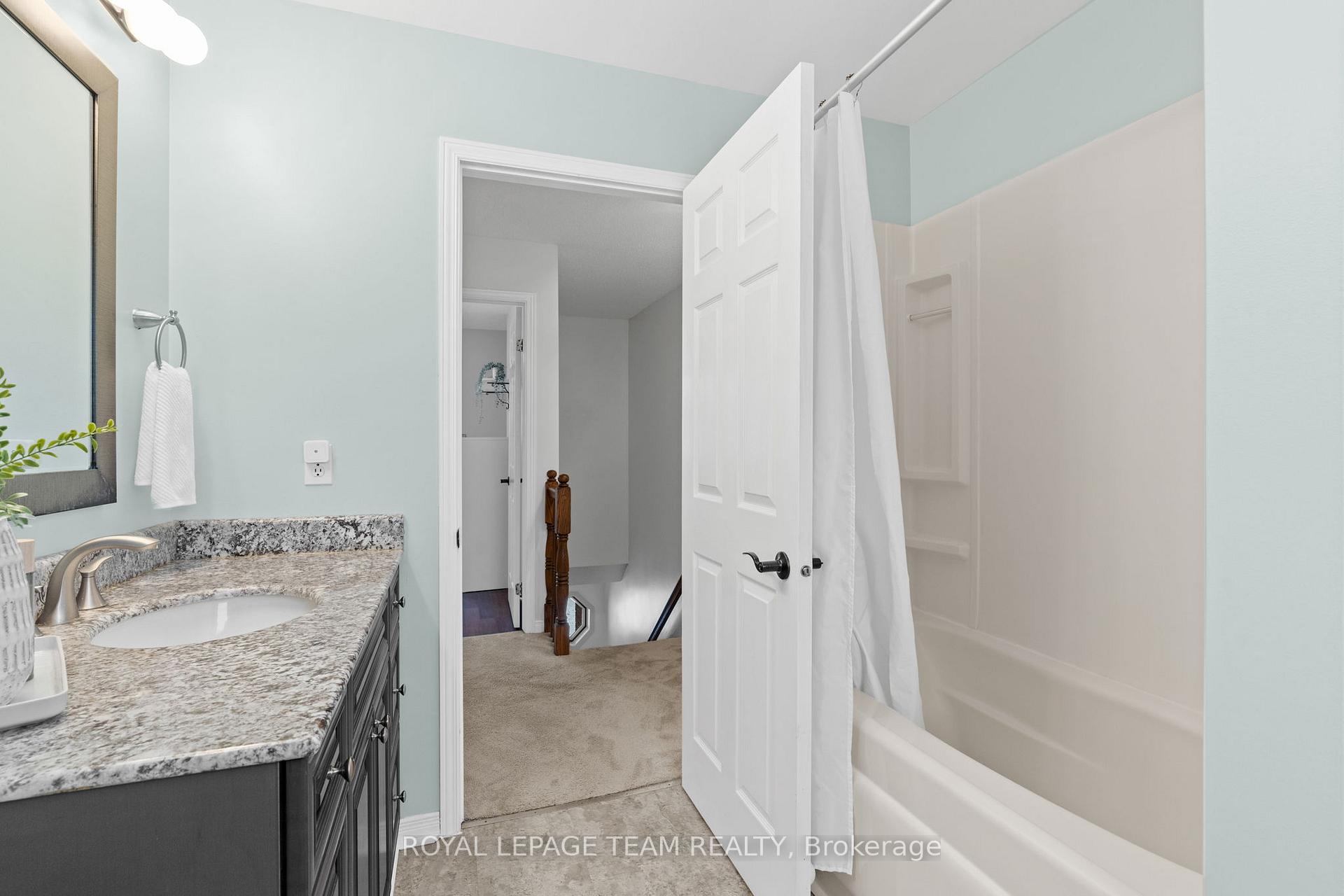 Photo 34 of 3377 Bramble Lane, Ottawa, Osgoode — HOMEH
