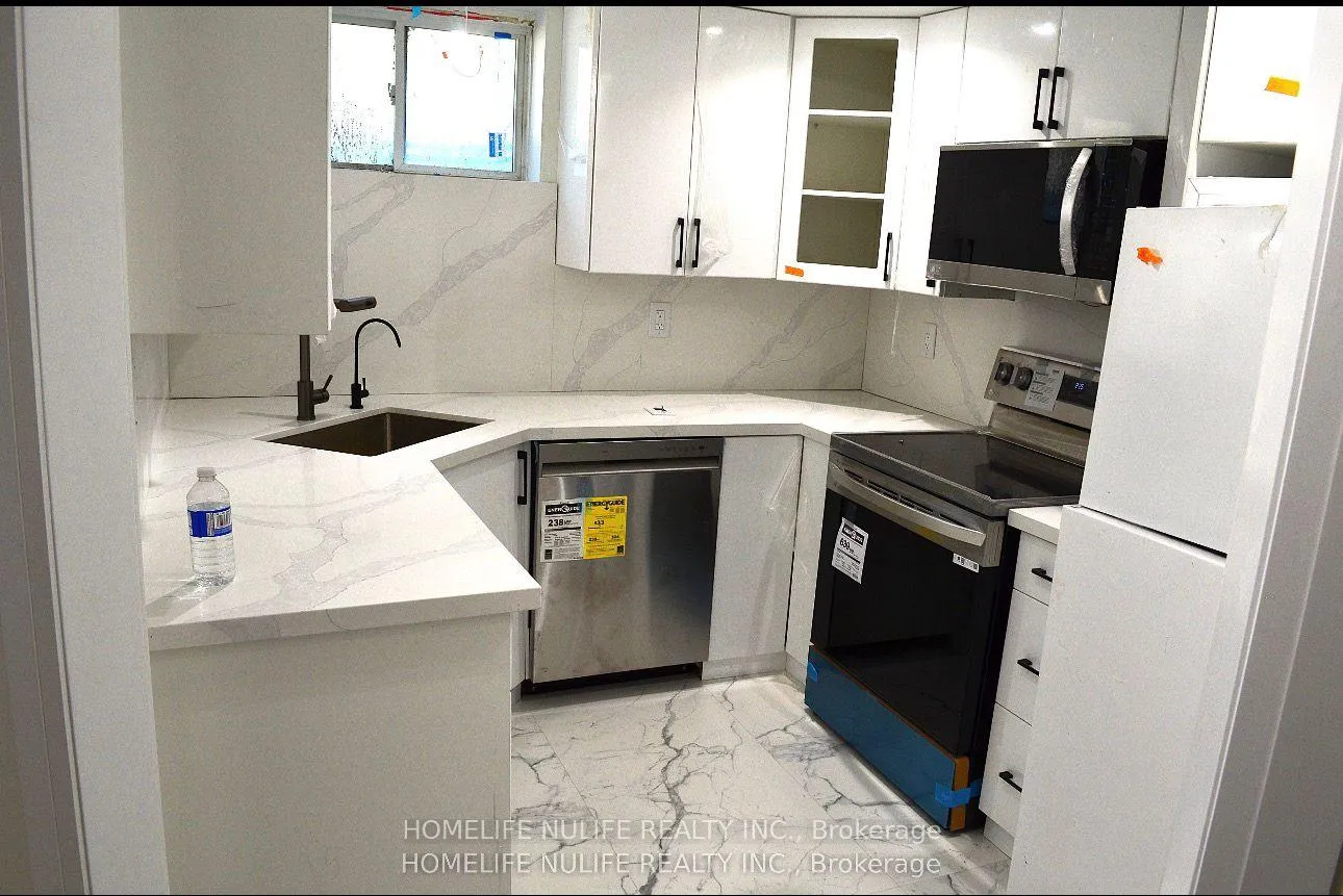 Photo 9 of Unit Basement, 188 Parkside Drive, Hamilton, Waterdown — HOMEH
