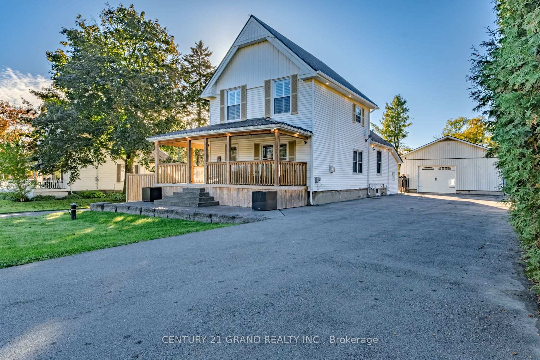 Photo 2 of 233 Oakland Road, Brant, Oakland — HOMEH