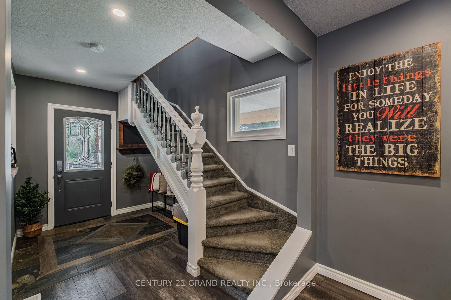 Photo 5 of 233 Oakland Road, Brant, Oakland — HOMEH
