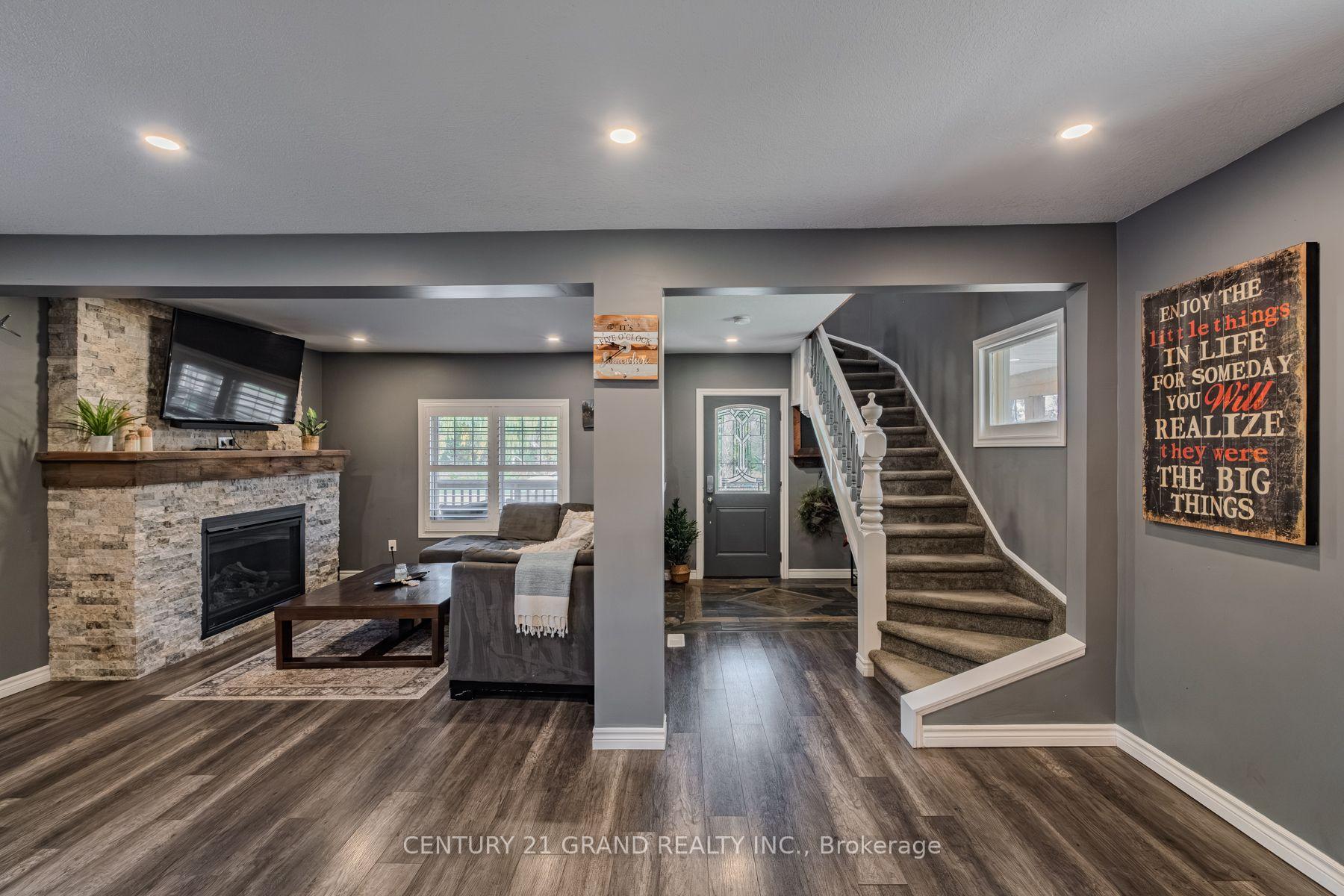 Photo 6 of 233 Oakland Road, Brant, Oakland — HOMEH
