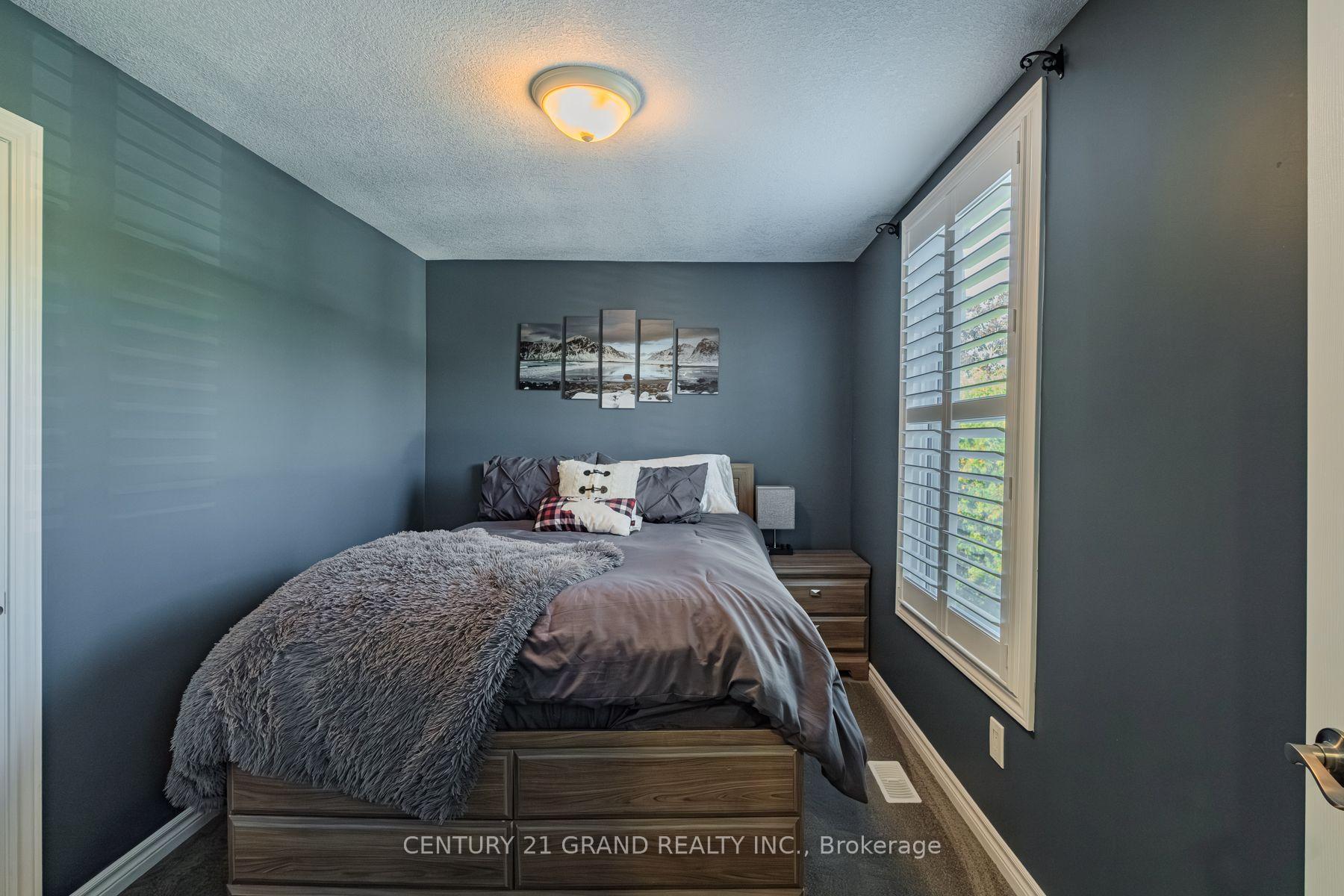 Photo 26 of 233 Oakland Road, Brant, Oakland — HOMEH