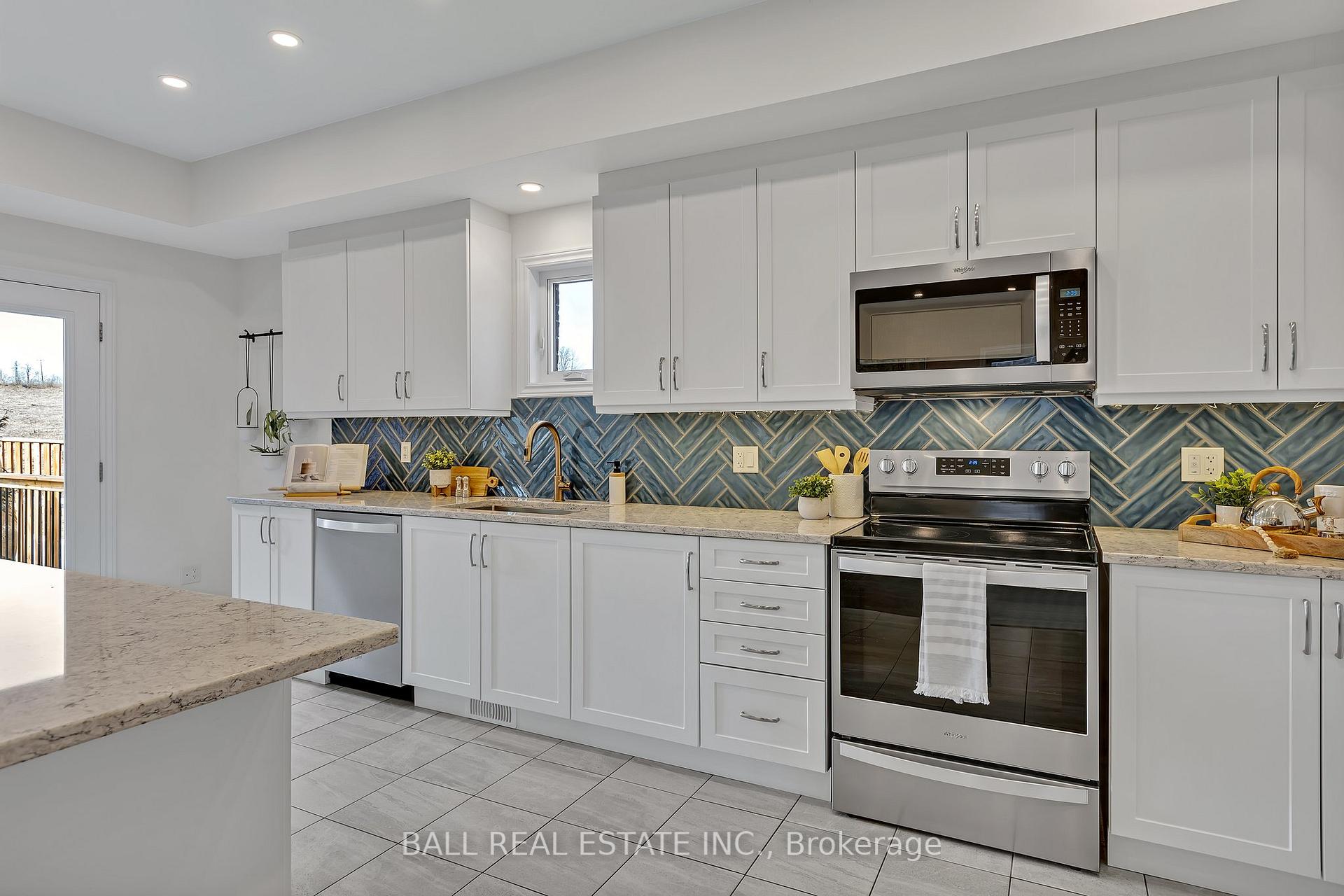 Photo 9 of 723 Sawmill Road, Peterborough, Northcrest Ward 5 — HOMEH