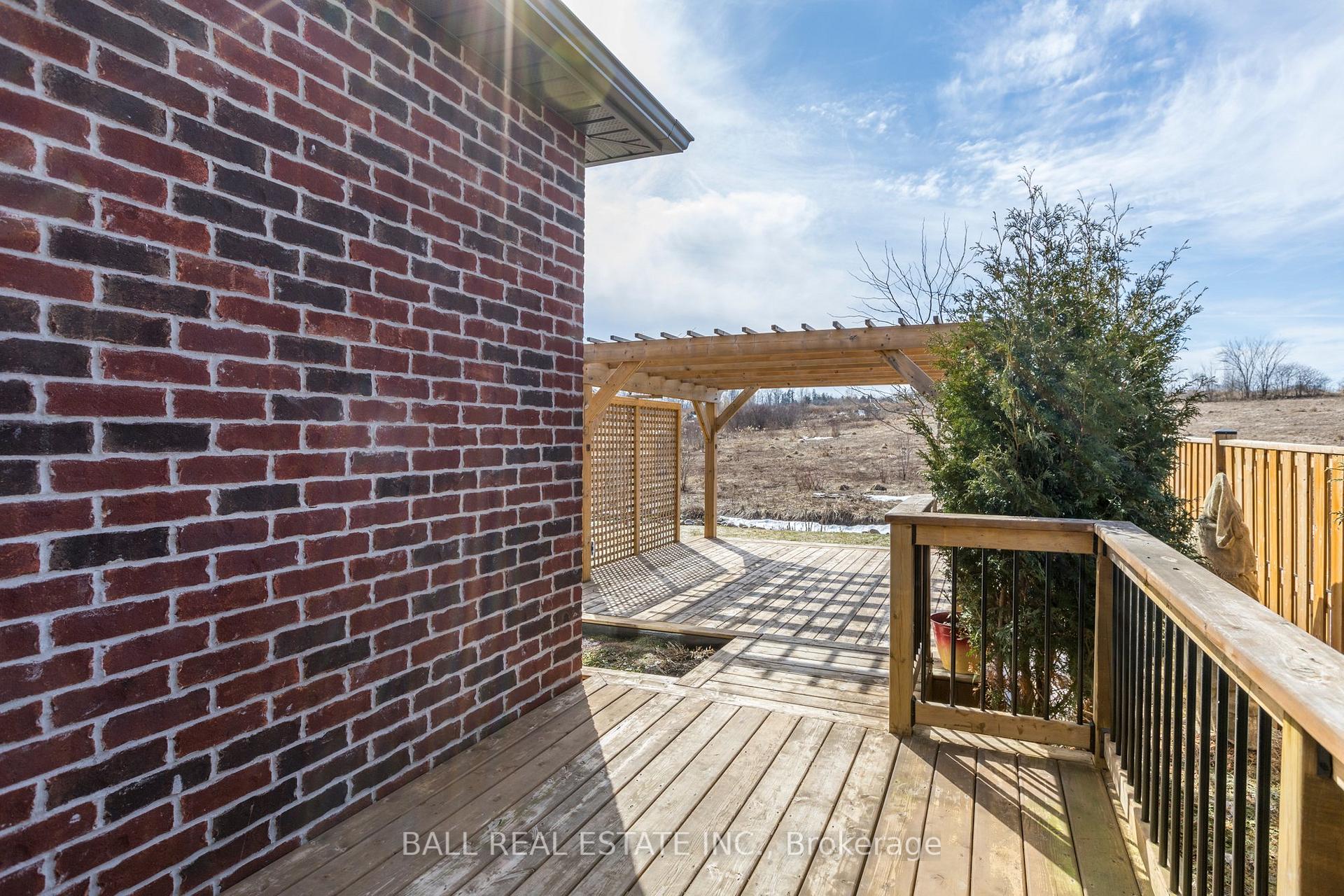 Photo 41 of 723 Sawmill Road, Peterborough, Northcrest Ward 5 — HOMEH