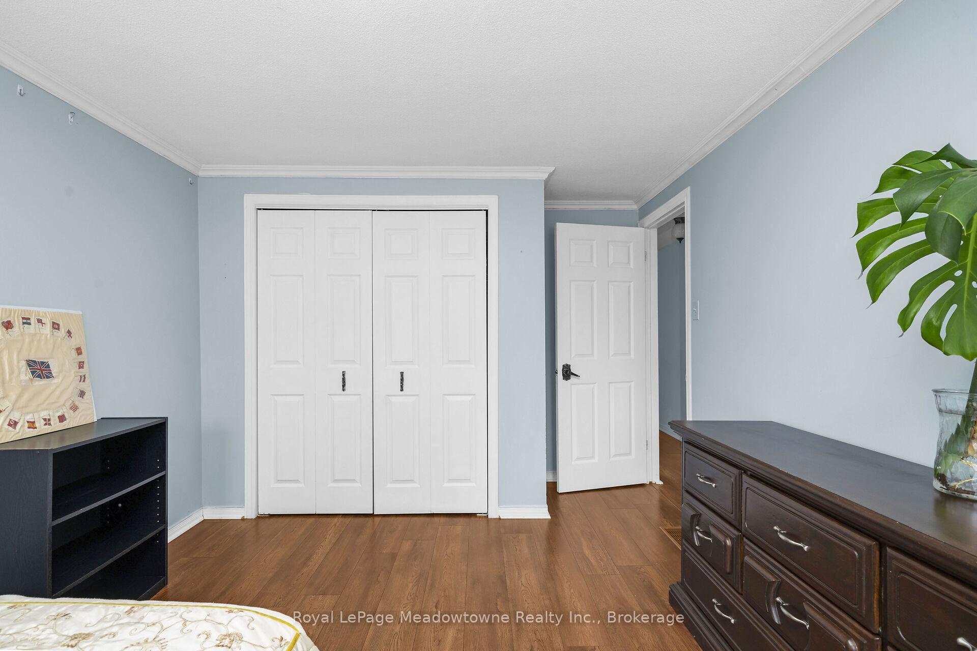 Photo 11 of 11 Valeriote Place, Guelph, Dovercliffe Park/Old University — HOMEH