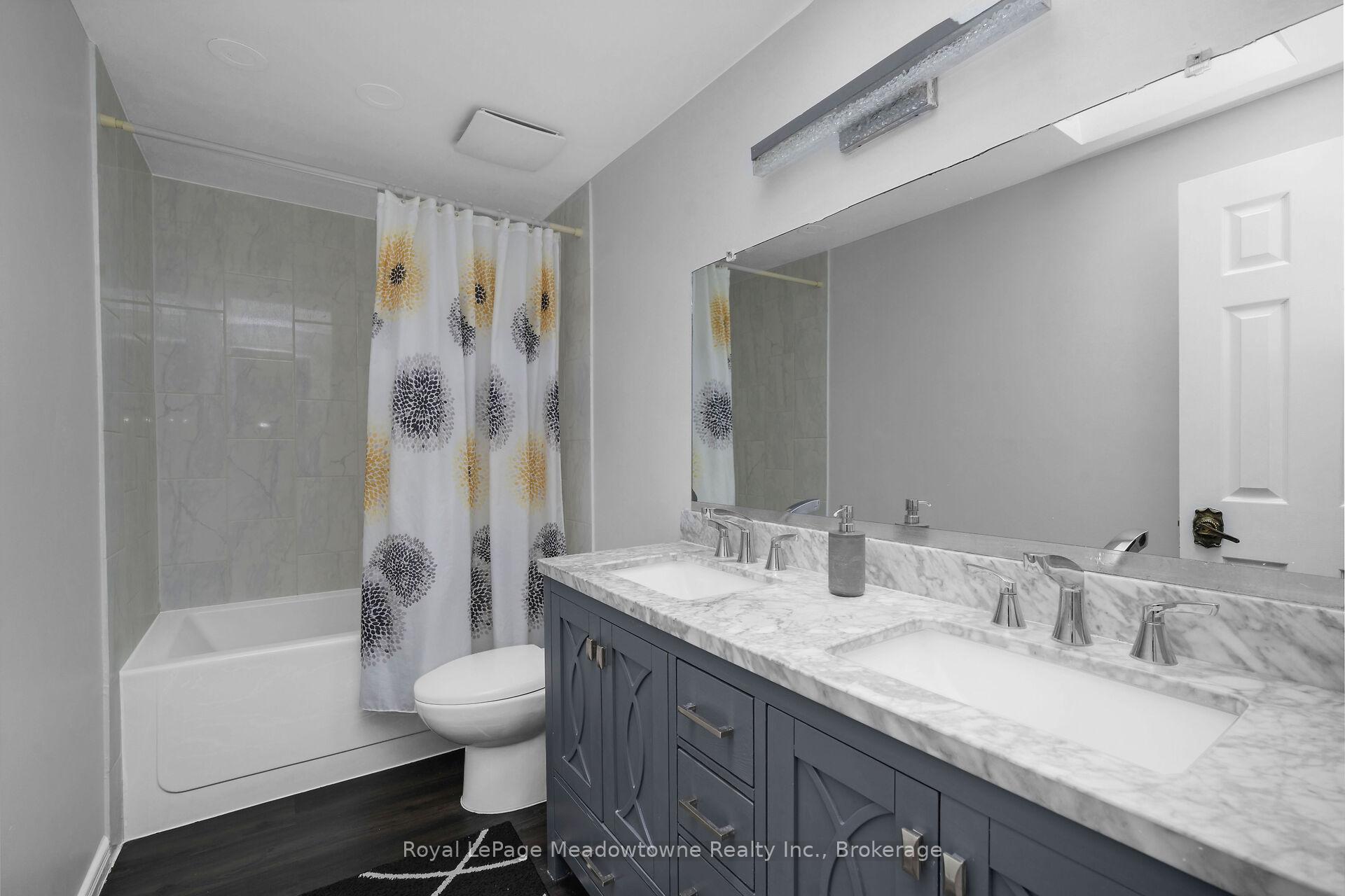Photo 14 of 11 Valeriote Place, Guelph, Dovercliffe Park/Old University — HOMEH