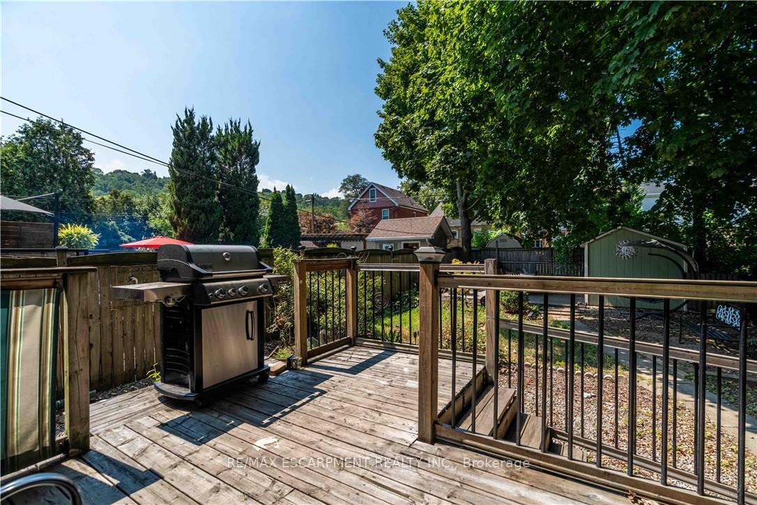 Photo 21 of 228 Province Street S, Hamilton, Delta — HOMEH