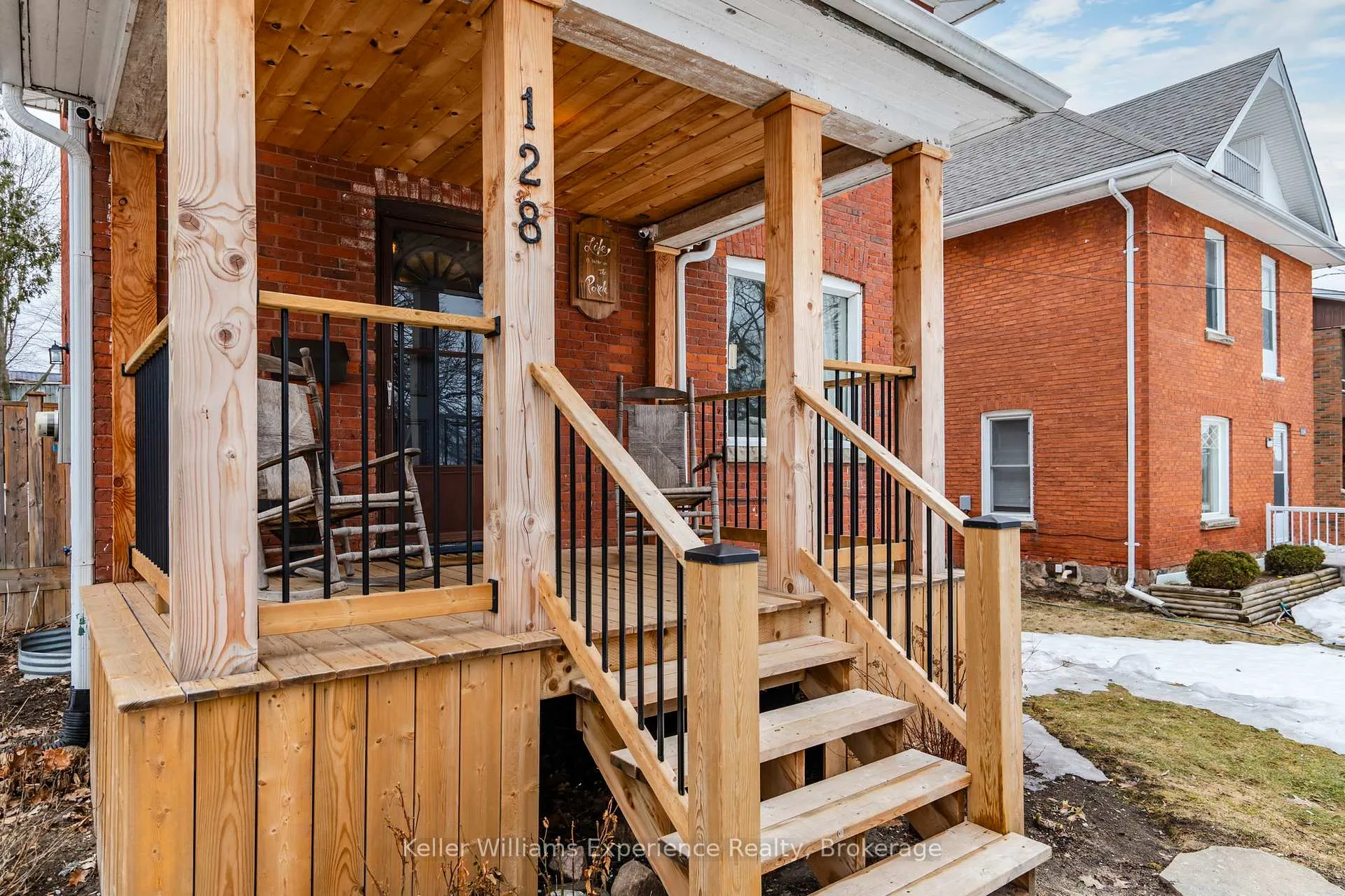 Photo 2 of 128 Seventh Street, Midland — HOMEH