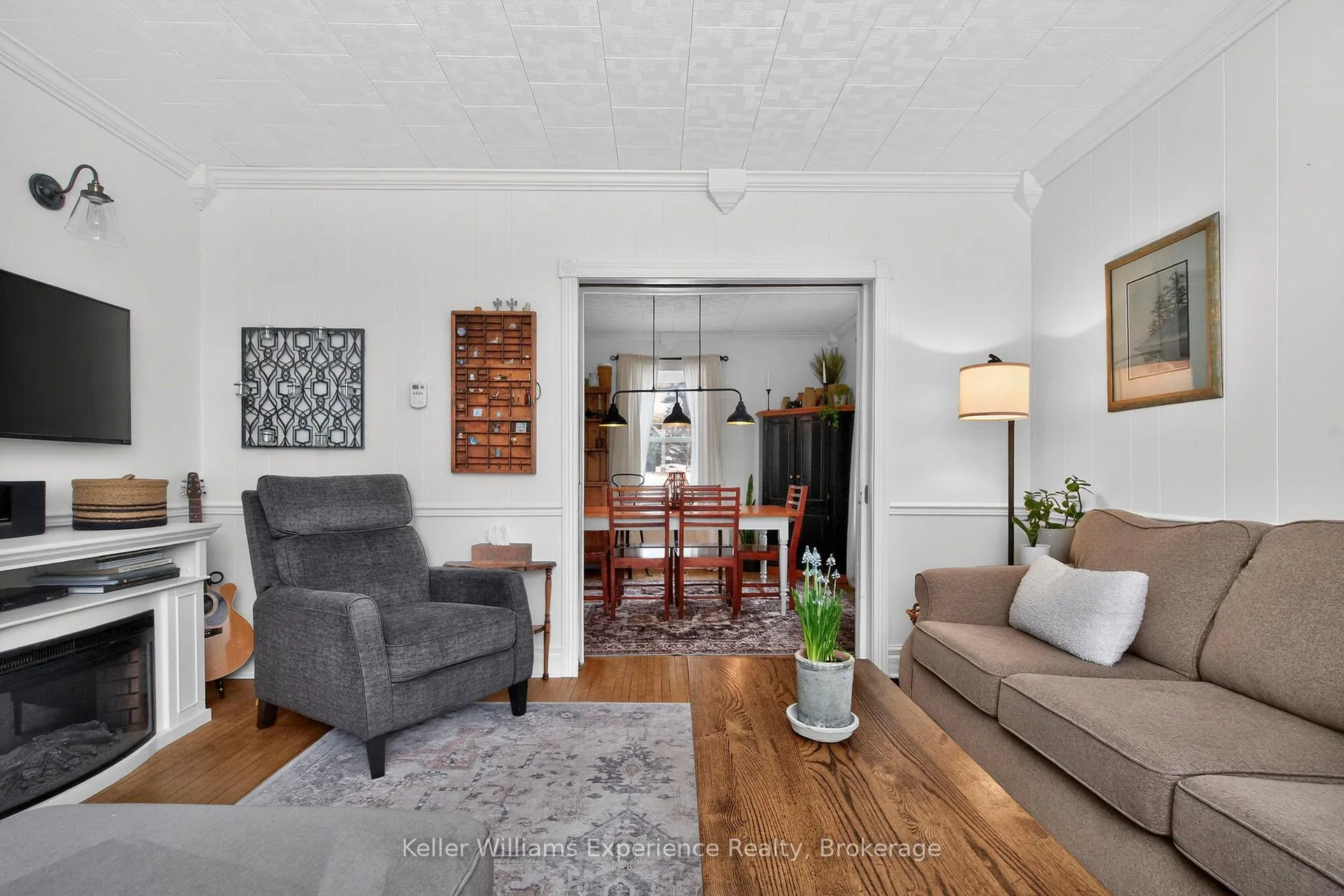 Photo 9 of 128 Seventh Street, Midland — HOMEH