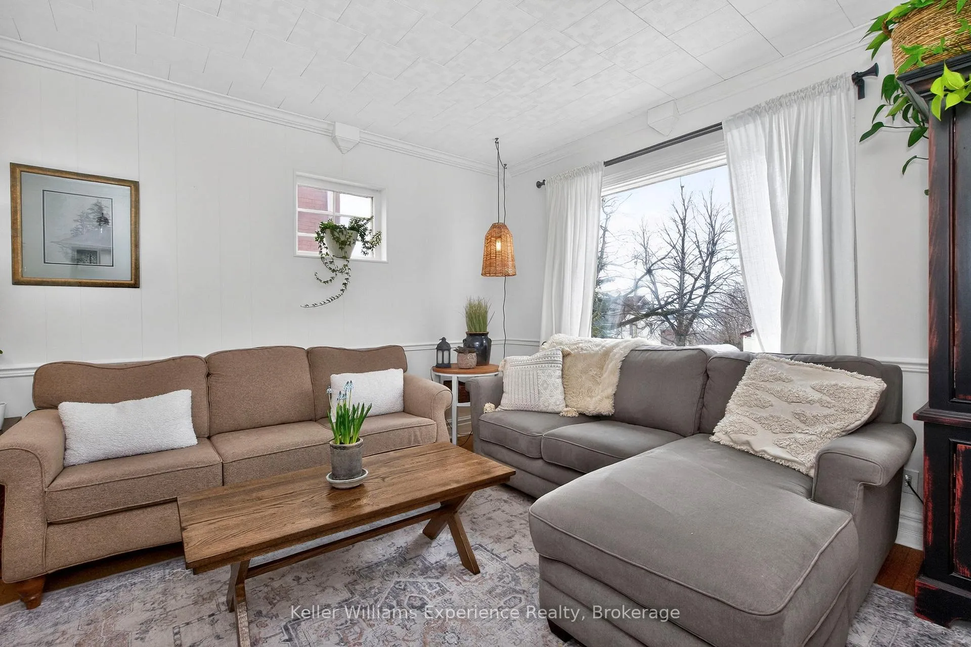 Photo 13 of 128 Seventh Street, Midland — HOMEH