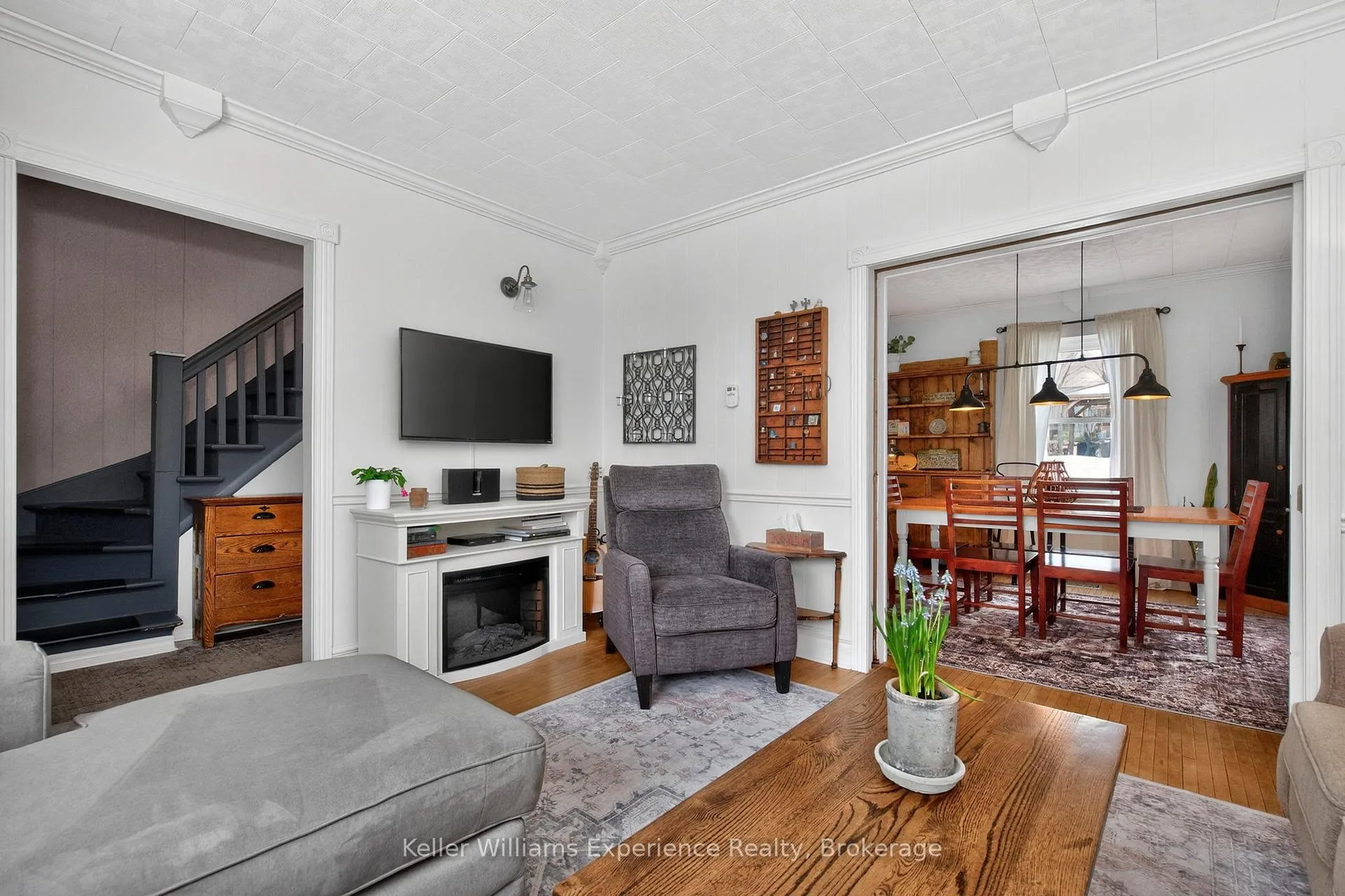 Photo 14 of 128 Seventh Street, Midland — HOMEH