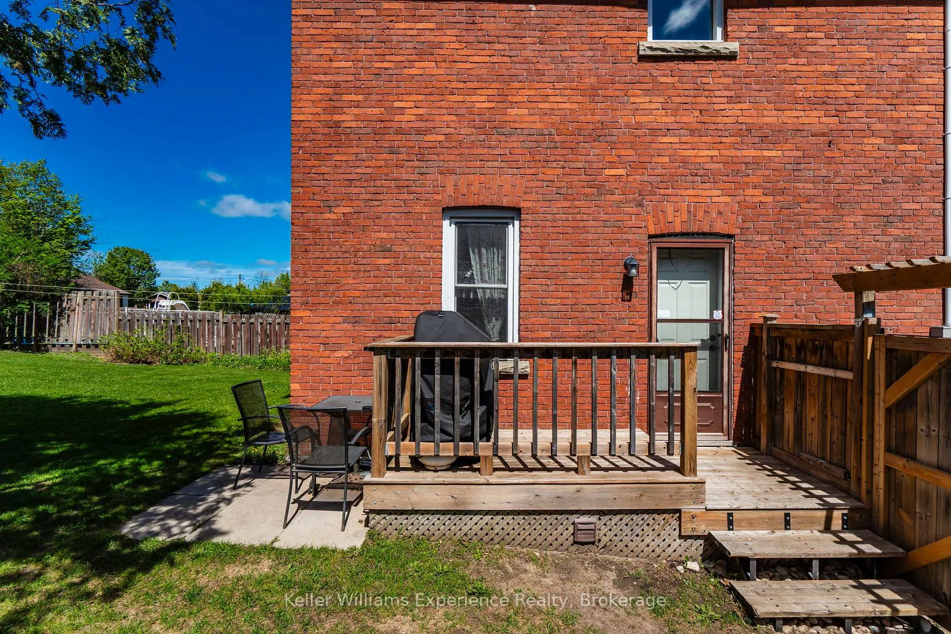 Photo 24 of 128 Seventh Street, Midland — HOMEH