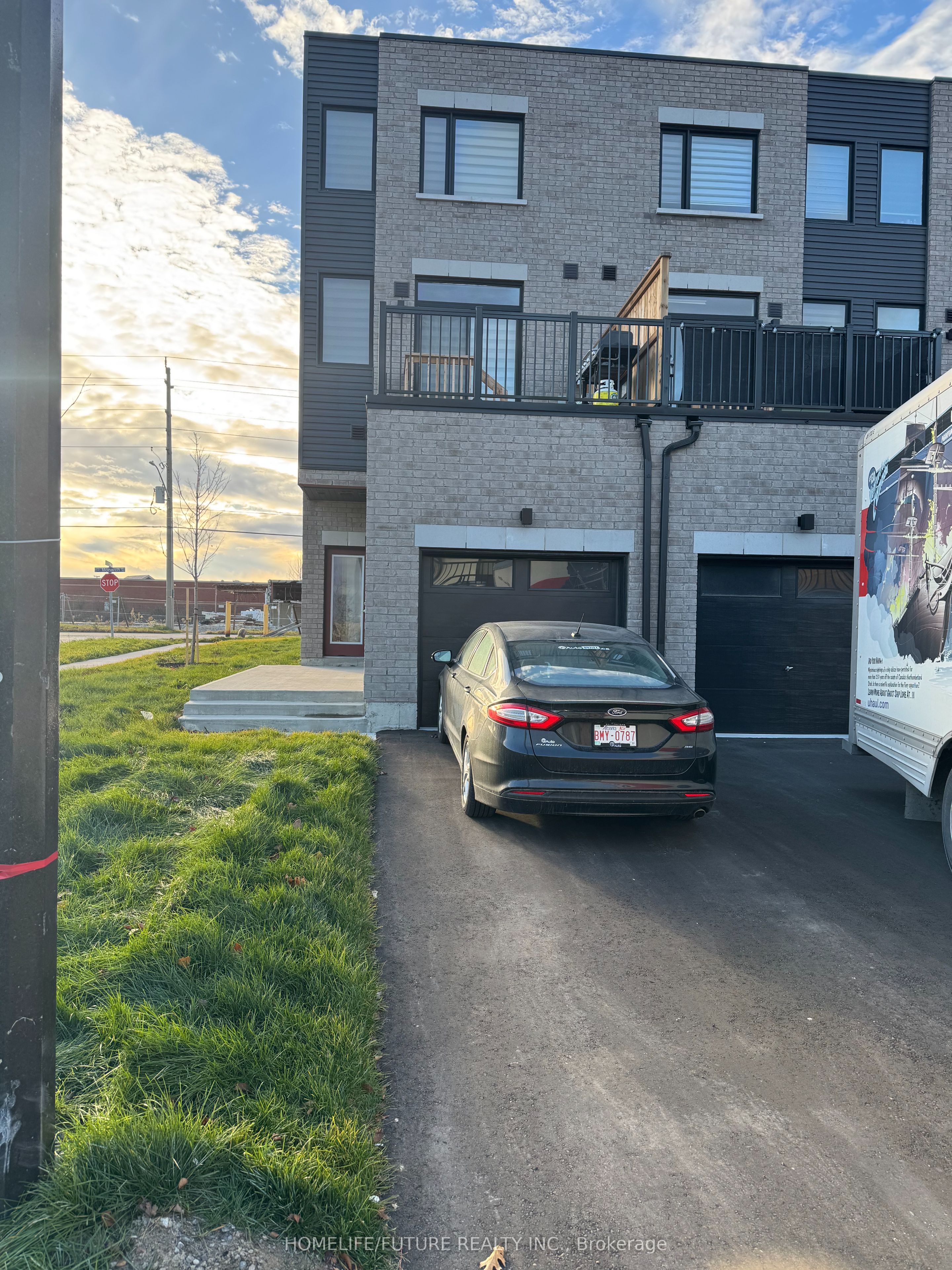 Photo 35 of 233 Monarch Avenue, Ajax, South West — HOMEH