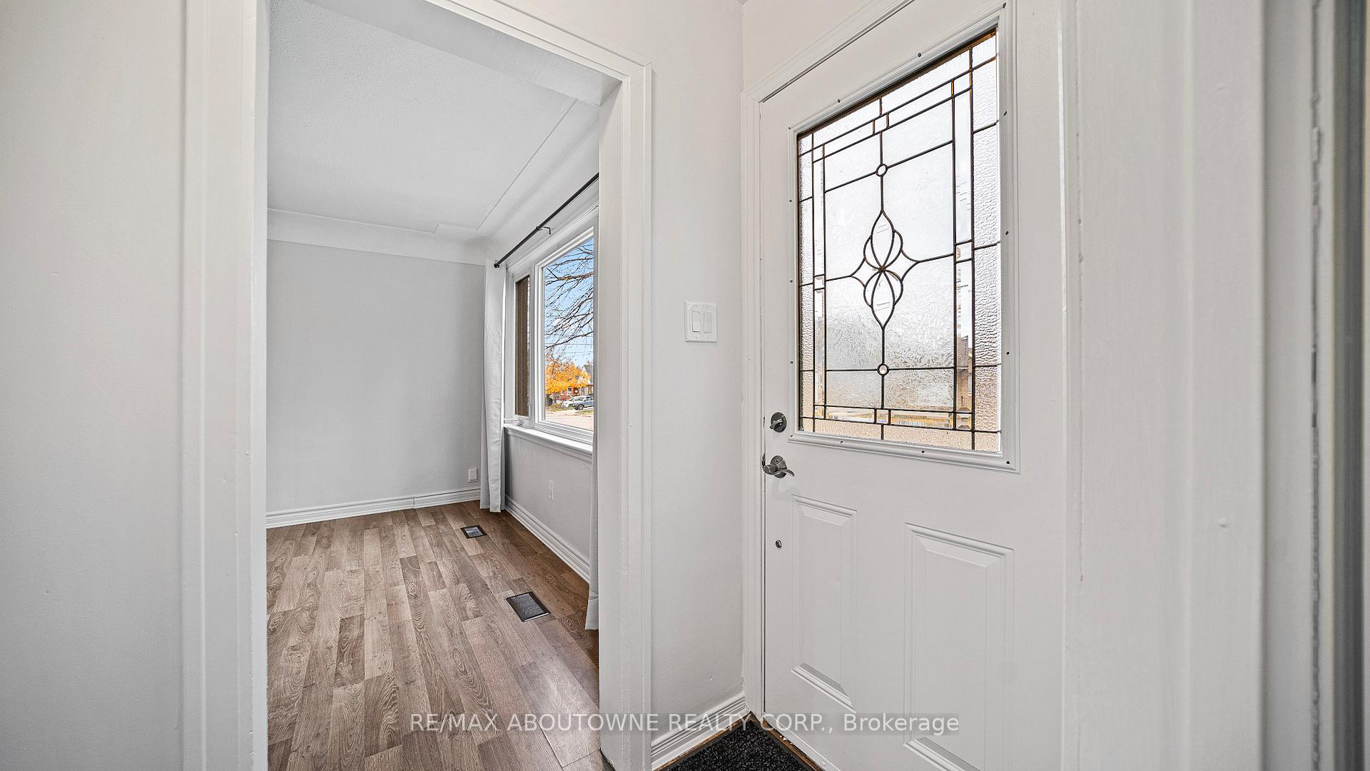 Photo 4 of 661 Brighton Avenue, Hamilton, Parkview — HOMEH