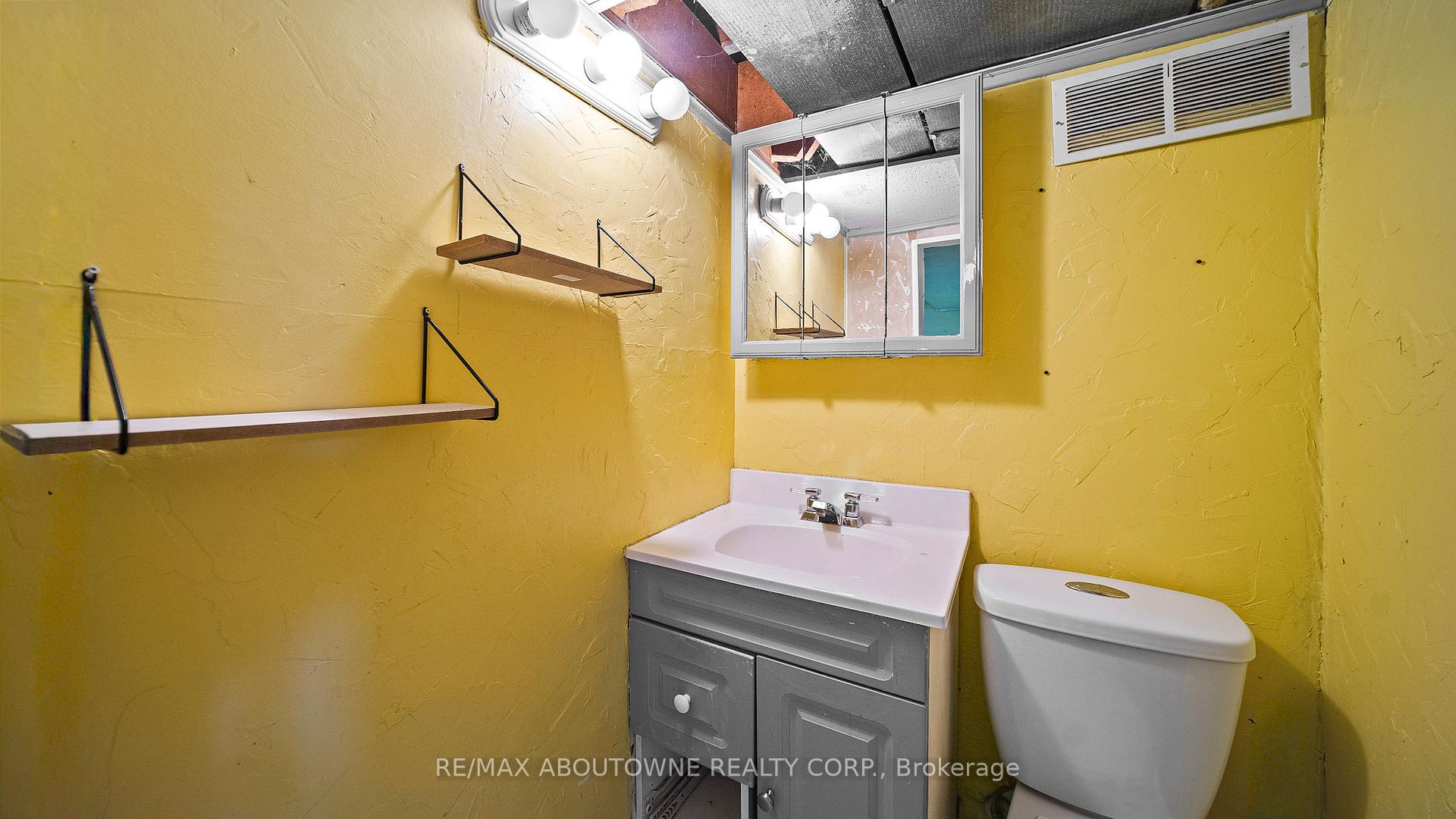 Photo 20 of 661 Brighton Avenue, Hamilton, Parkview — HOMEH