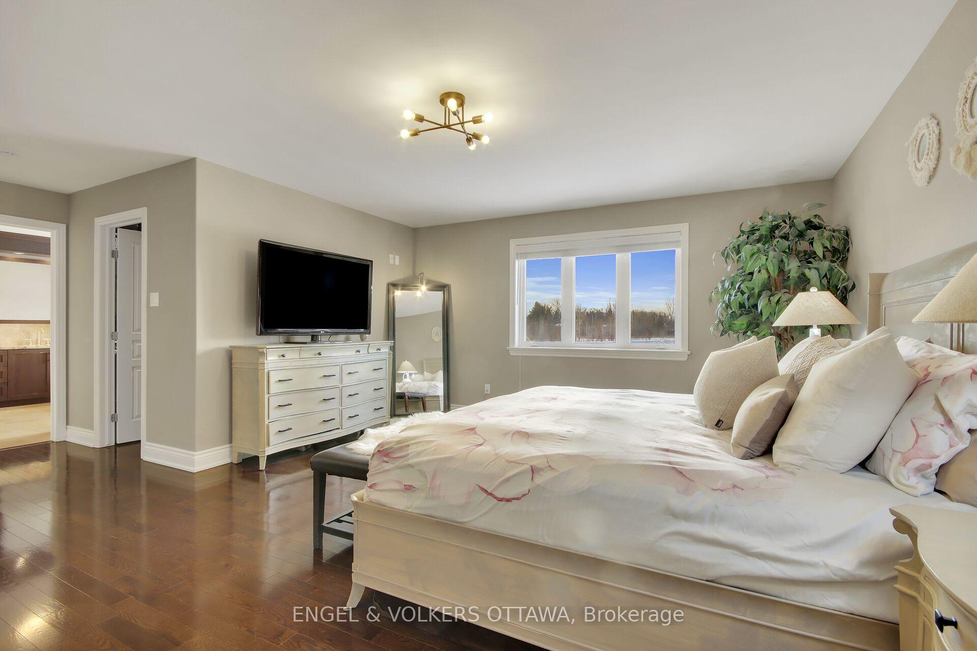 Photo 16 of 1480 Waters Edge Way, Ottawa, Osgoode Twp North of Reg Rd 6 — HOMEH