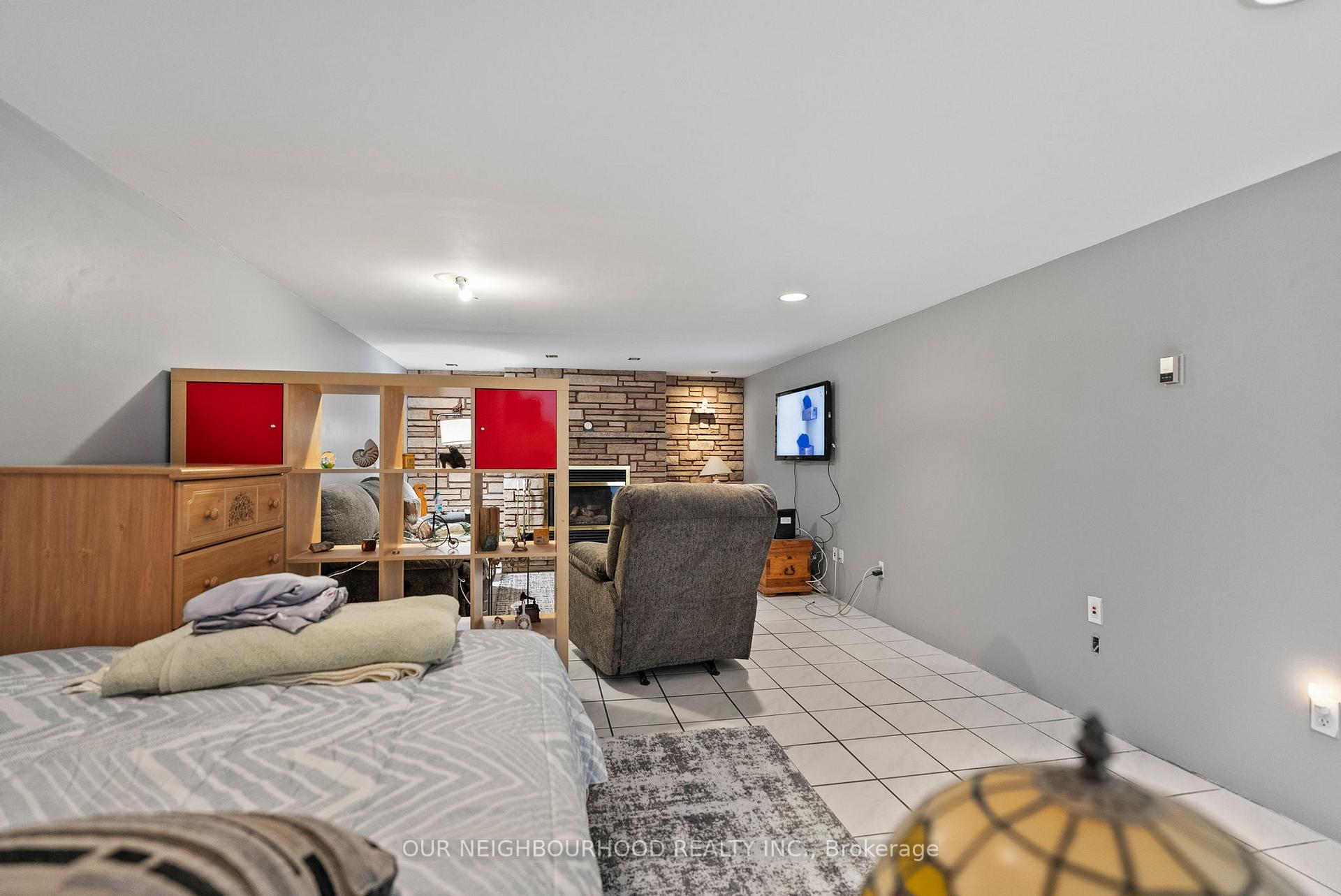 Photo 32 of 622 Harold Drive, Peterborough, Otonabee Ward 1 — HOMEH