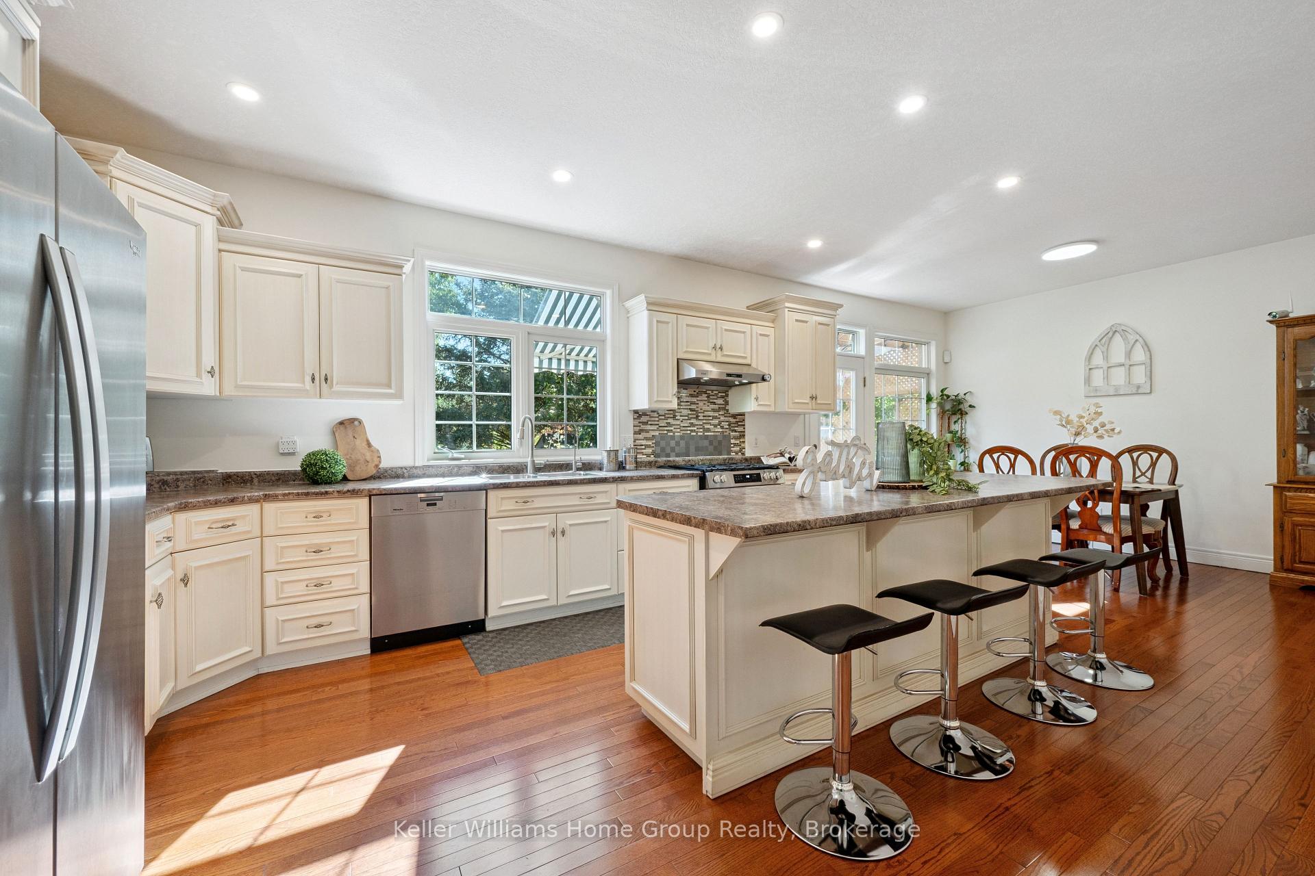 Photo 15 of 75 Hazelwood Drive, Guelph, Kortright Hills — HOMEH