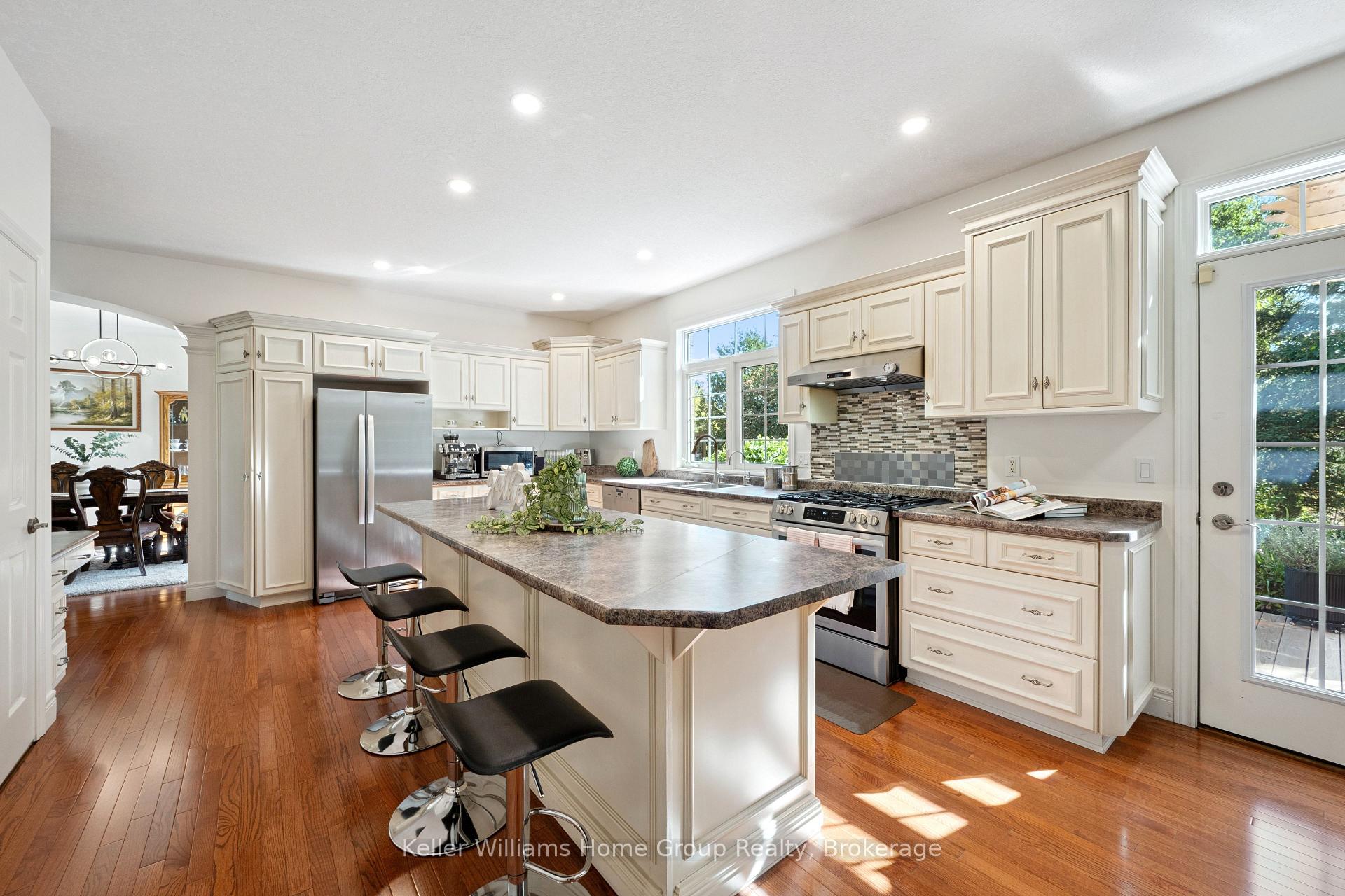 Photo 18 of 75 Hazelwood Drive, Guelph, Kortright Hills — HOMEH