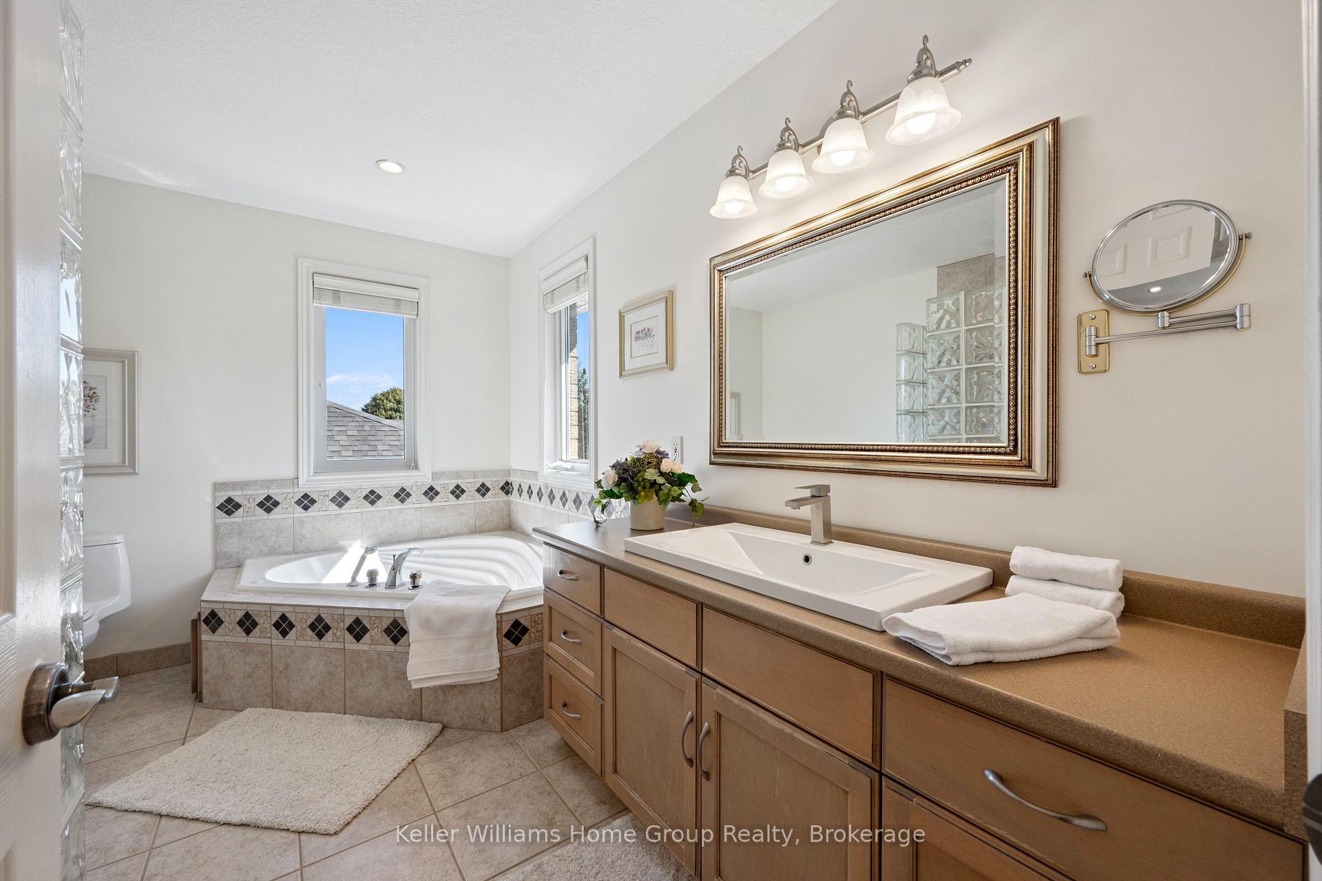 Photo 26 of 75 Hazelwood Drive, Guelph, Kortright Hills — HOMEH