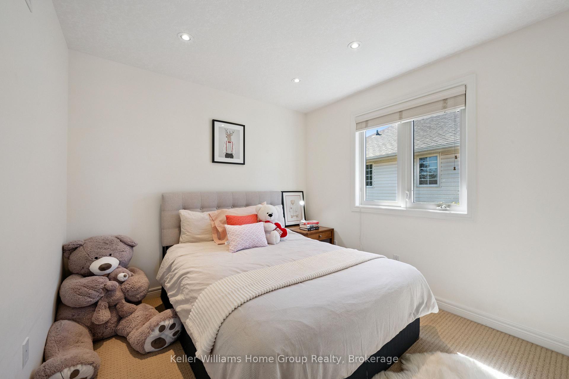 Photo 29 of 75 Hazelwood Drive, Guelph, Kortright Hills — HOMEH