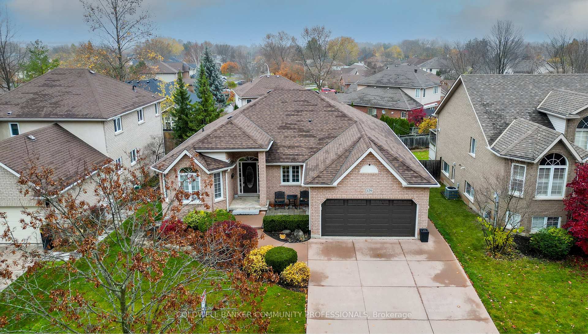 Photo 35 of 129 Dorchester Drive, Grimsby, Grimsby East — HOMEH