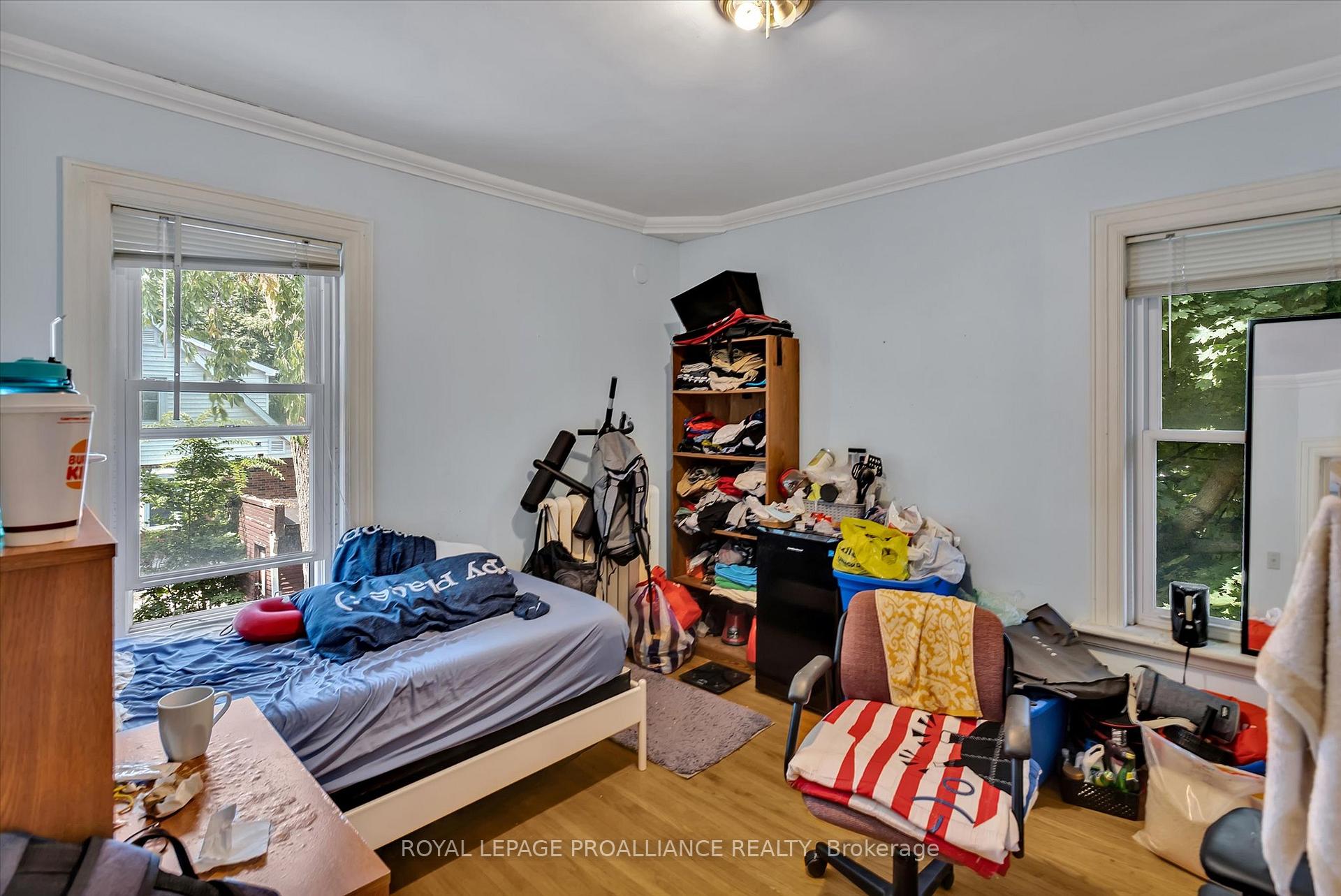 Photo 15 of 105 Aylmer Street S, Peterborough, Town Ward 3 — HOMEH
