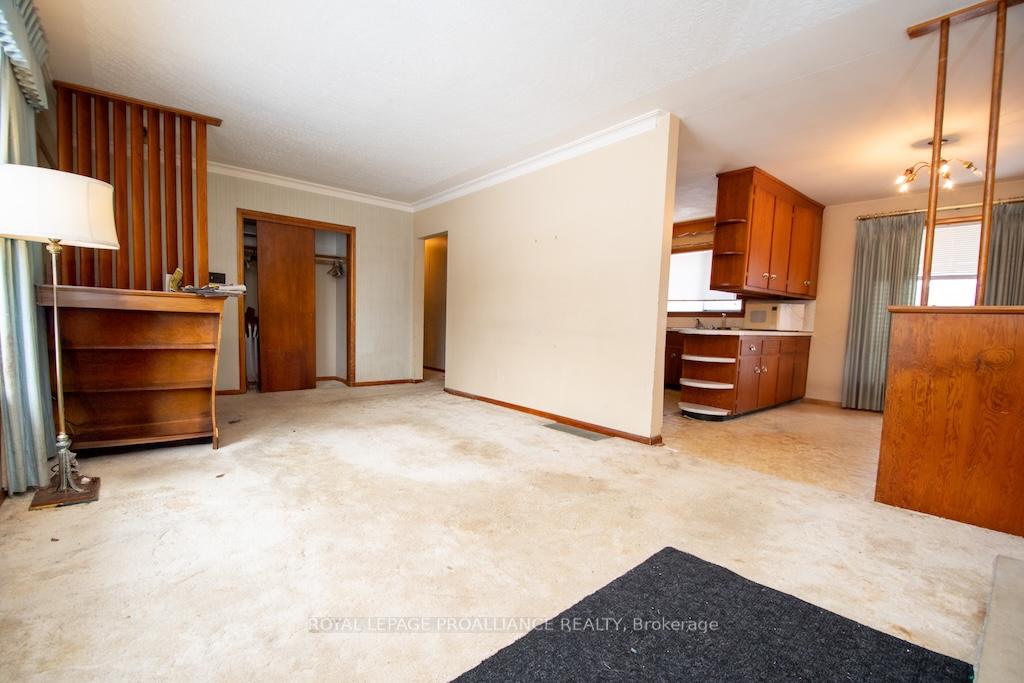 Photo 5 of 1216 Algonquin Boulevard, Peterborough, Northcrest Ward 5 — HOMEH