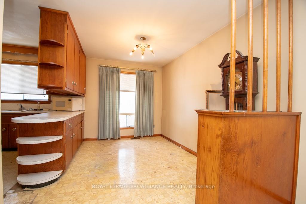 Photo 6 of 1216 Algonquin Boulevard, Peterborough, Northcrest Ward 5 — HOMEH