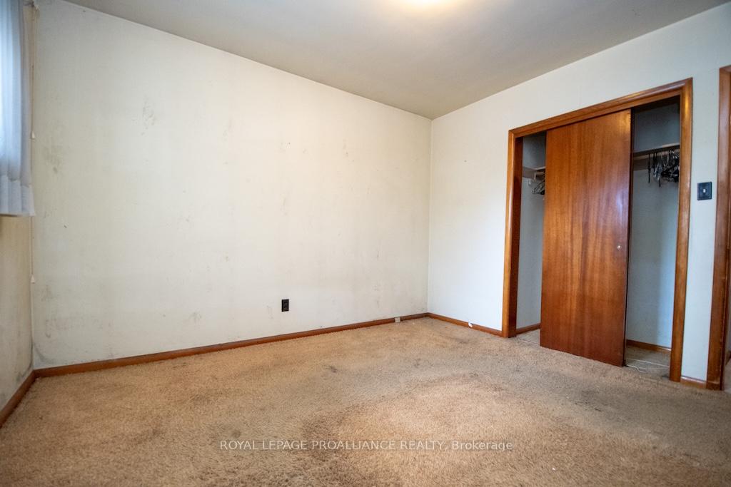 Photo 13 of 1216 Algonquin Boulevard, Peterborough, Northcrest Ward 5 — HOMEH