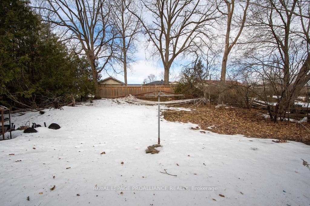 Photo 28 of 1216 Algonquin Boulevard, Peterborough, Northcrest Ward 5 — HOMEH