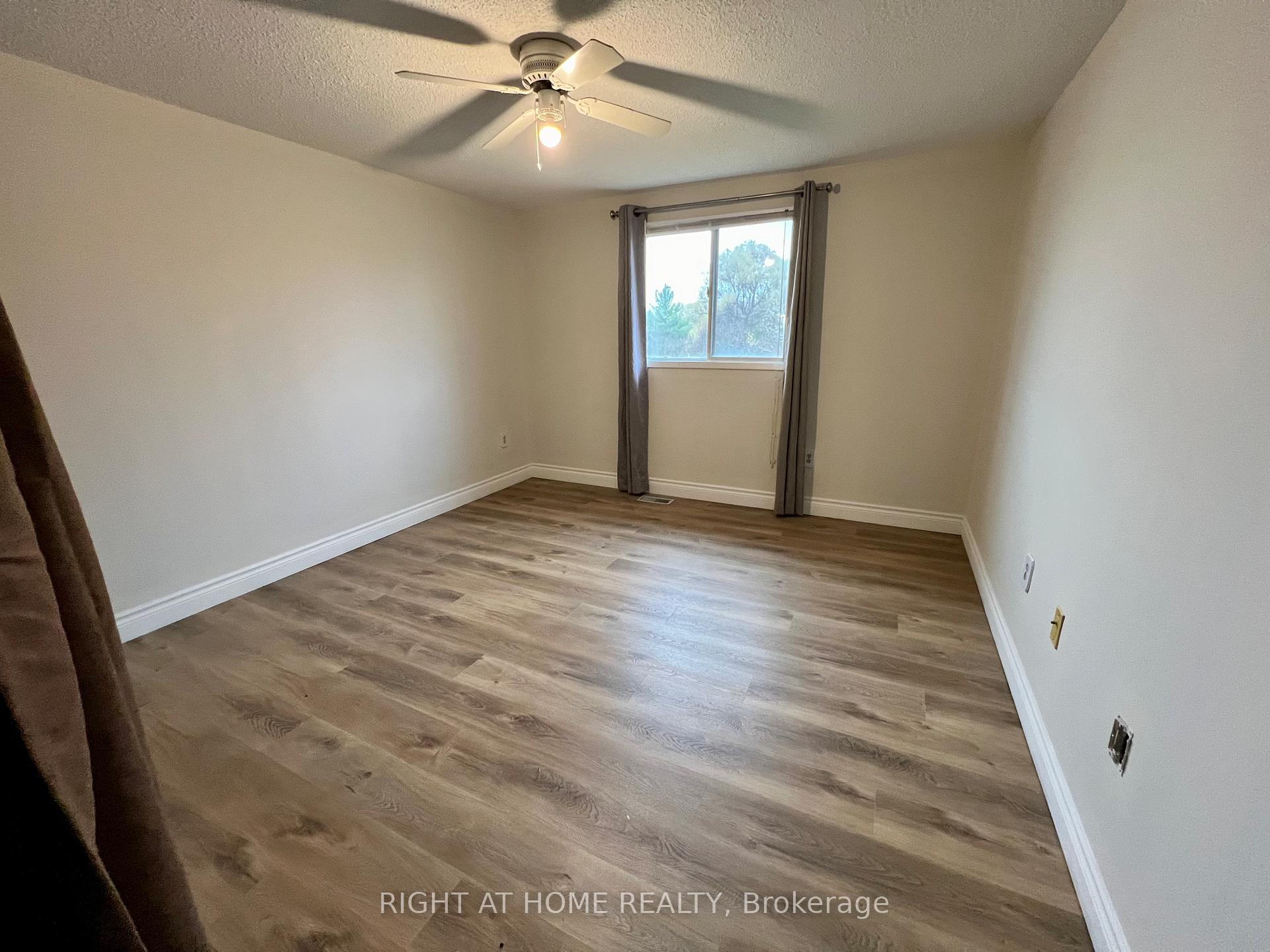 Photo 15 of 19 Walman Drive, Guelph, Kortright West — HOMEH
