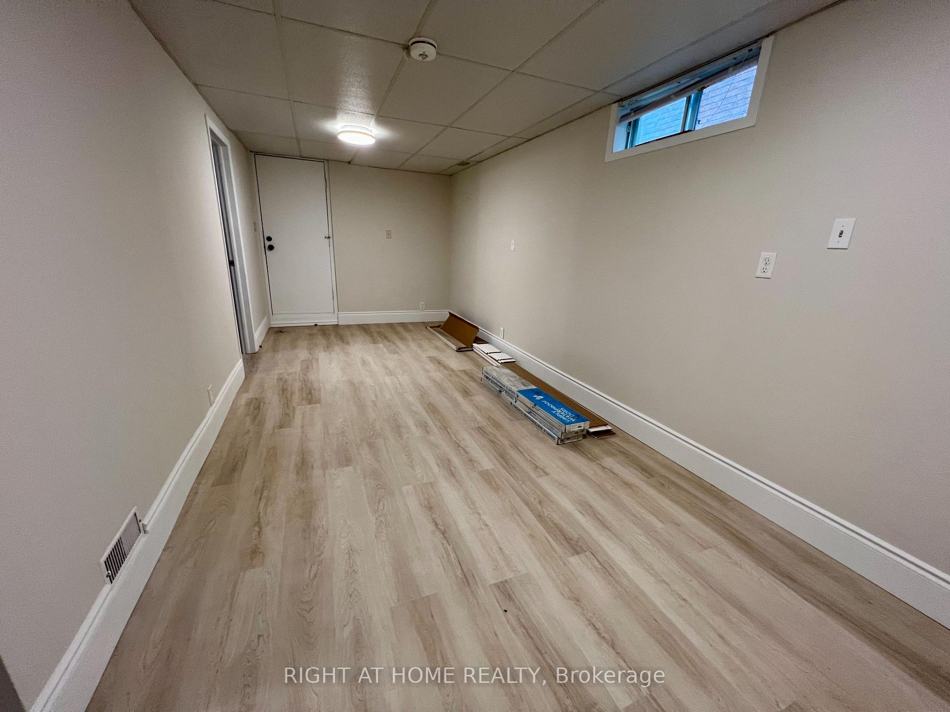 Photo 16 of 19 Walman Drive, Guelph, Kortright West — HOMEH
