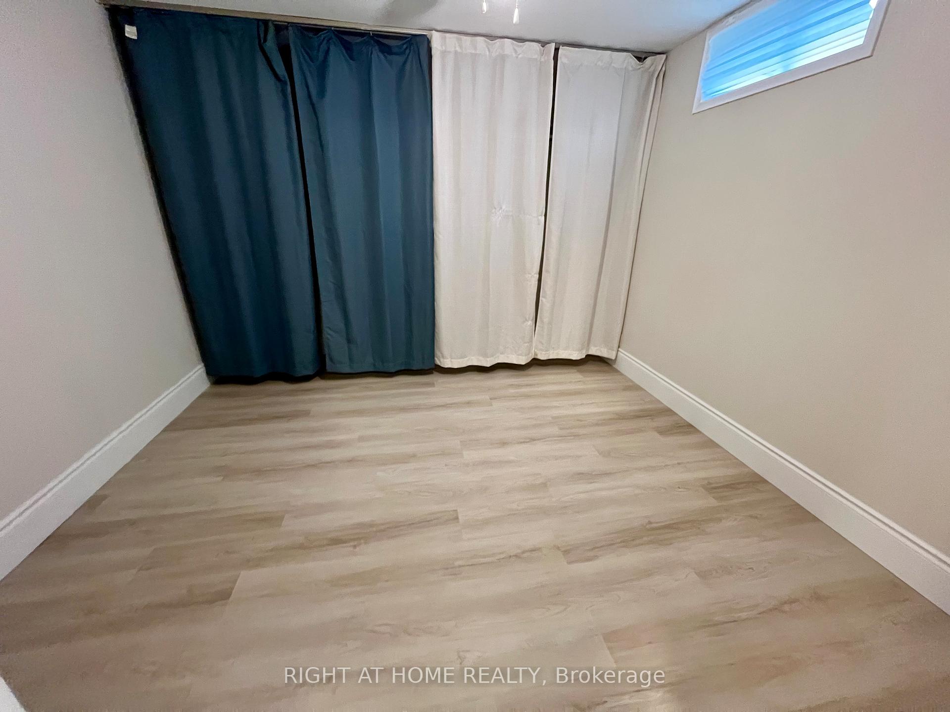 Photo 17 of 19 Walman Drive, Guelph, Kortright West — HOMEH